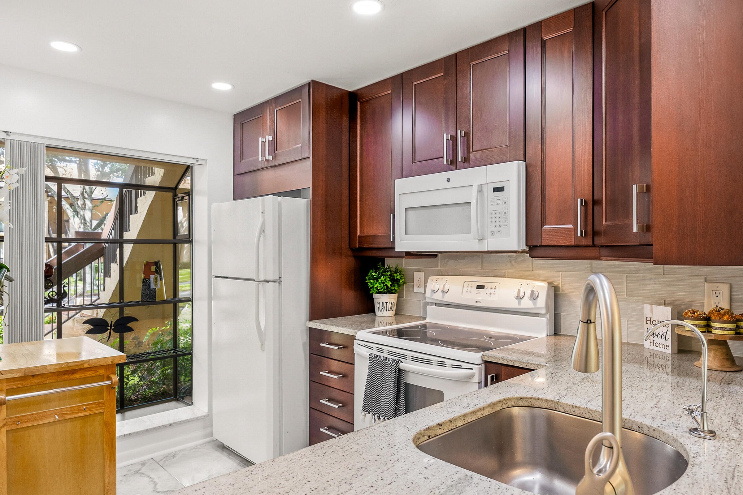 2225 SW 15TH Street 223
