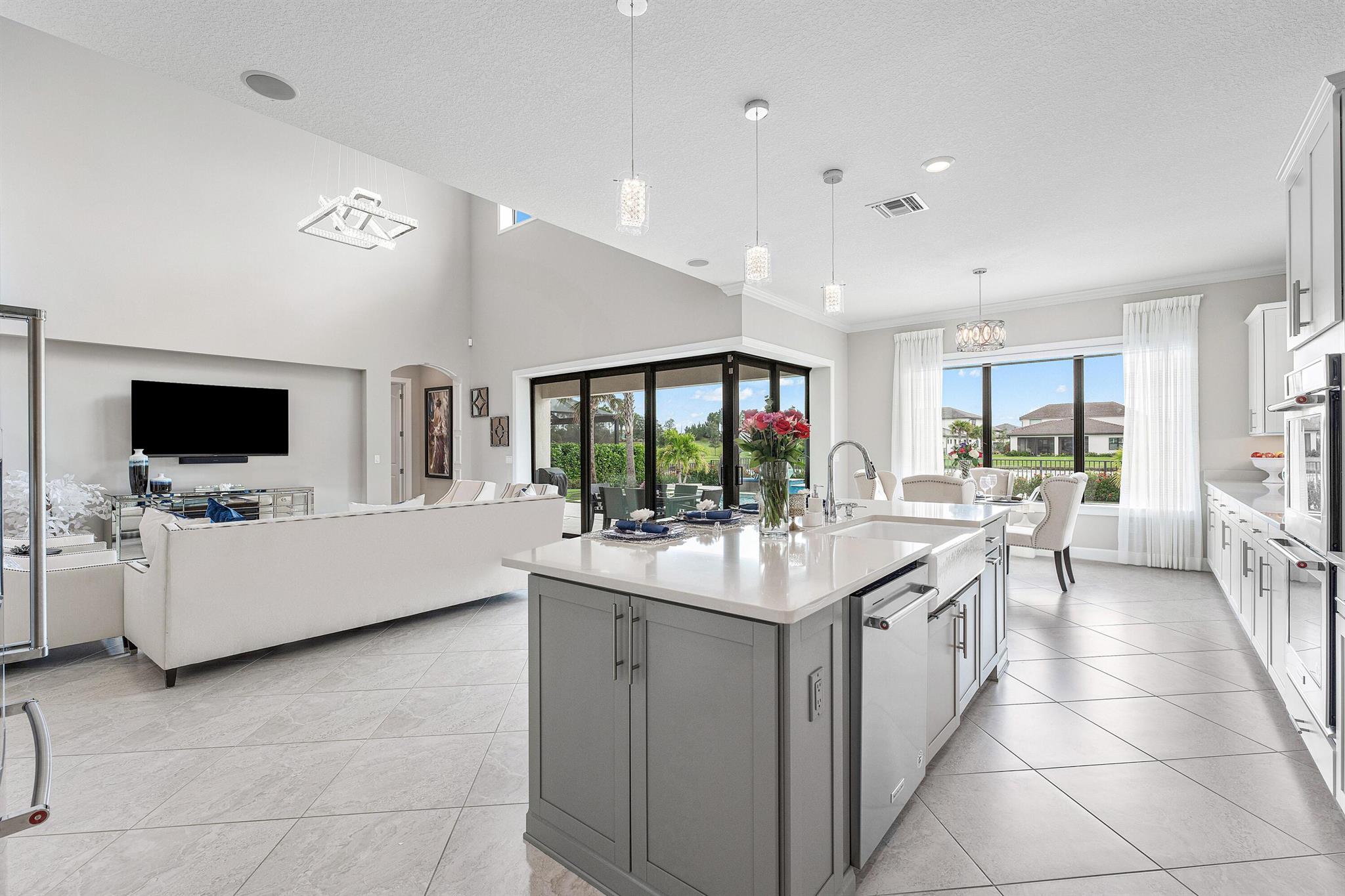 SONOMA ISLES - Residential