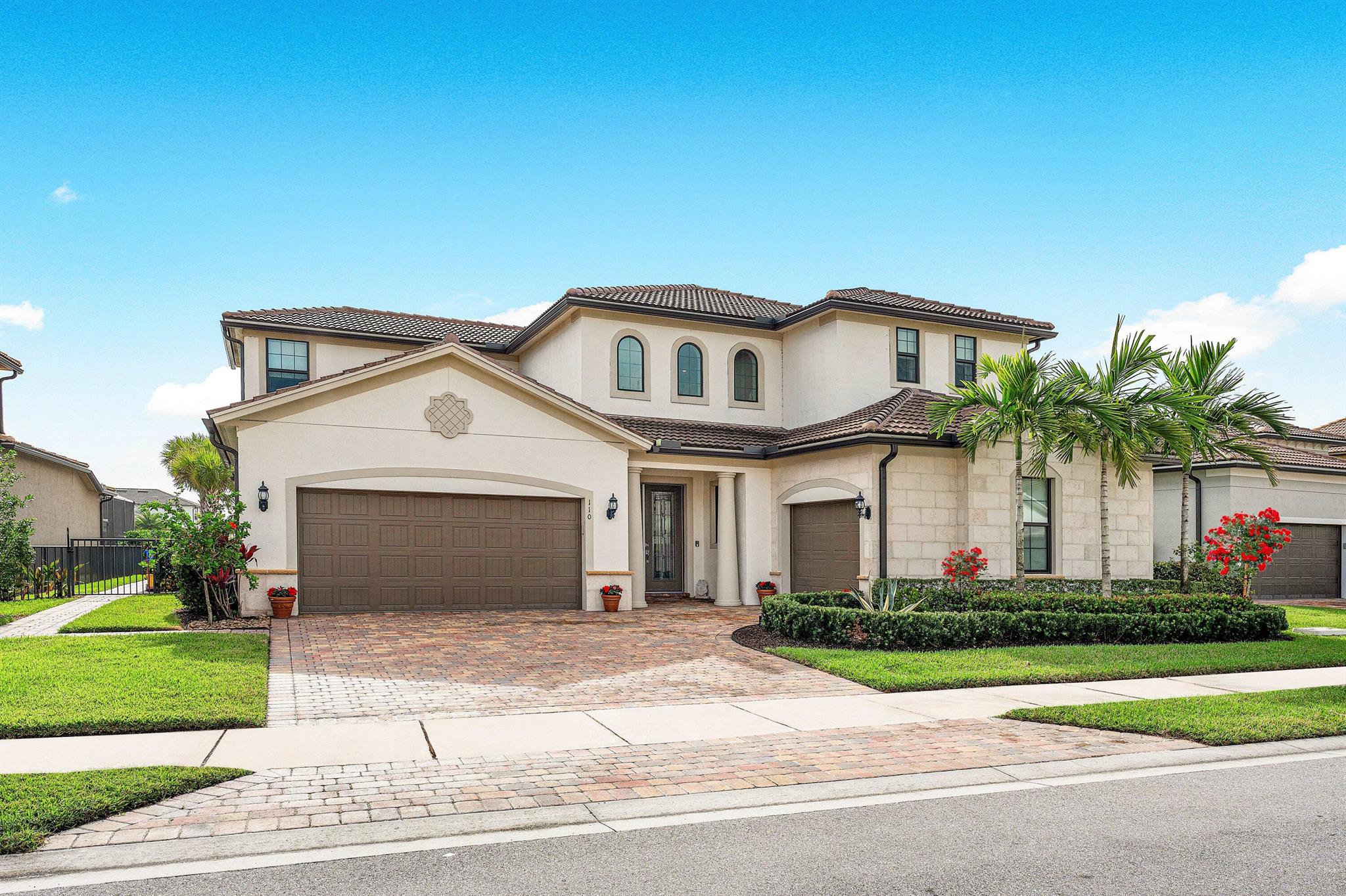 SONOMA ISLES - Residential