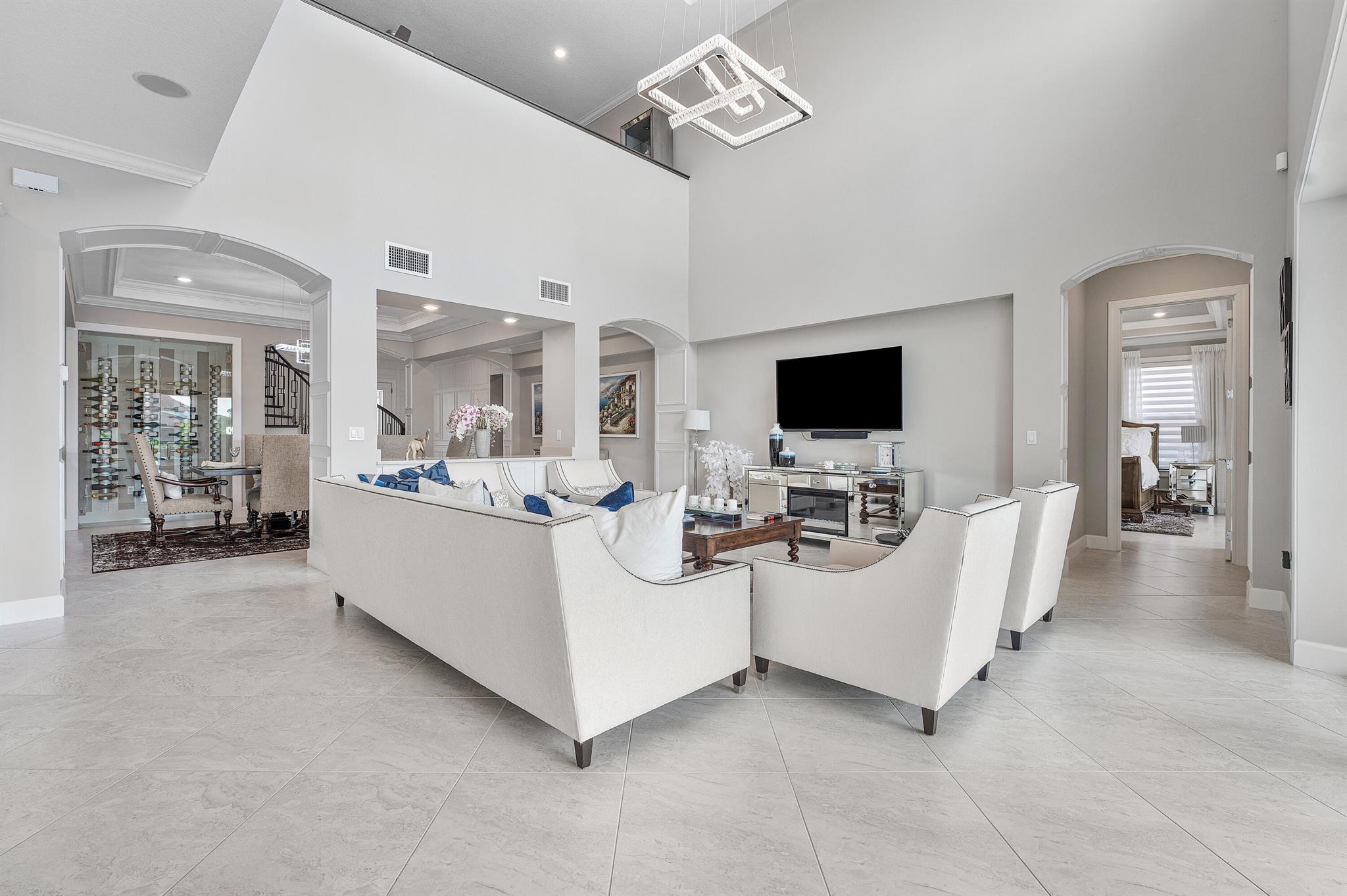 SONOMA ISLES - Residential