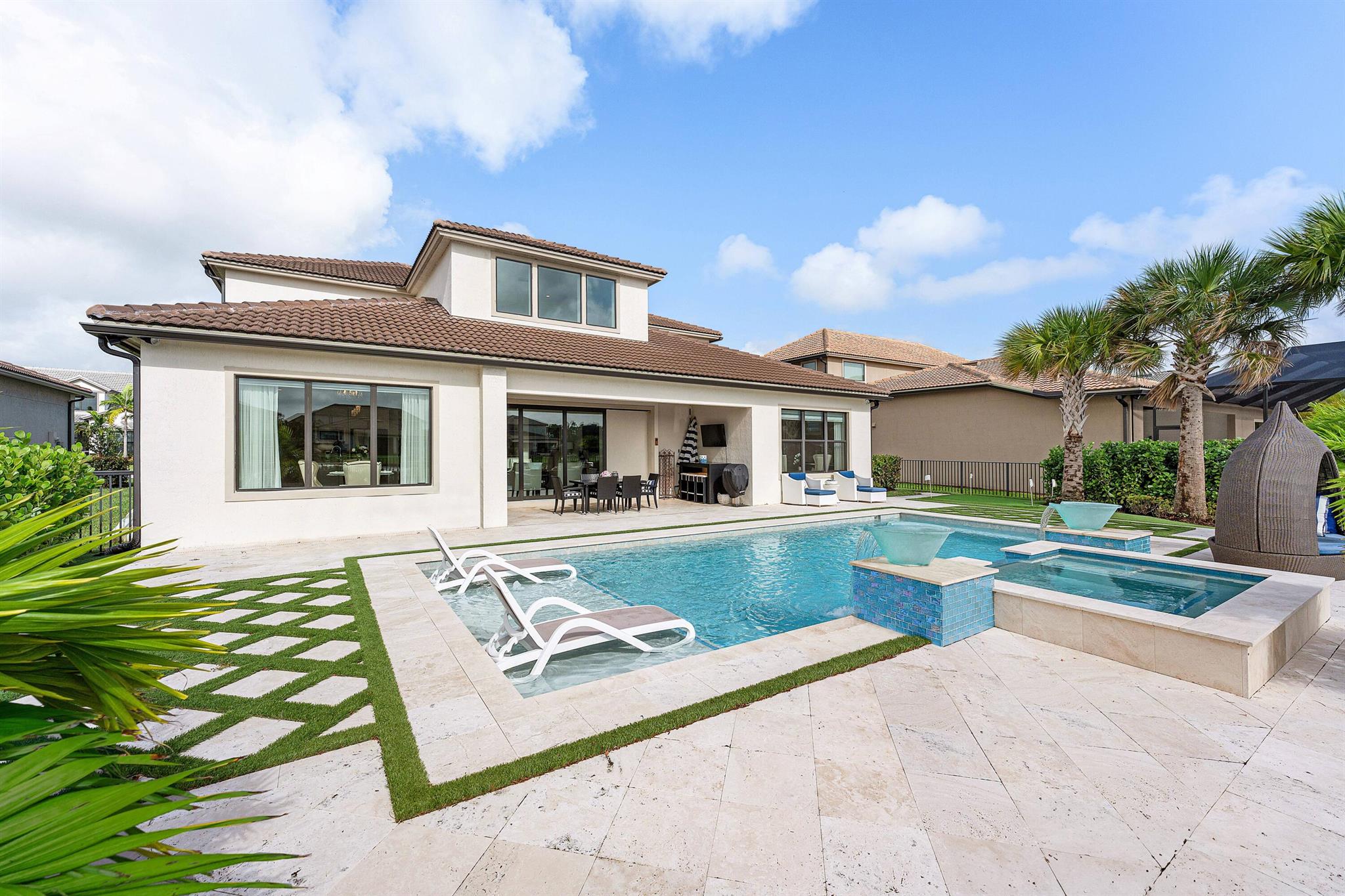 SONOMA ISLES - Residential