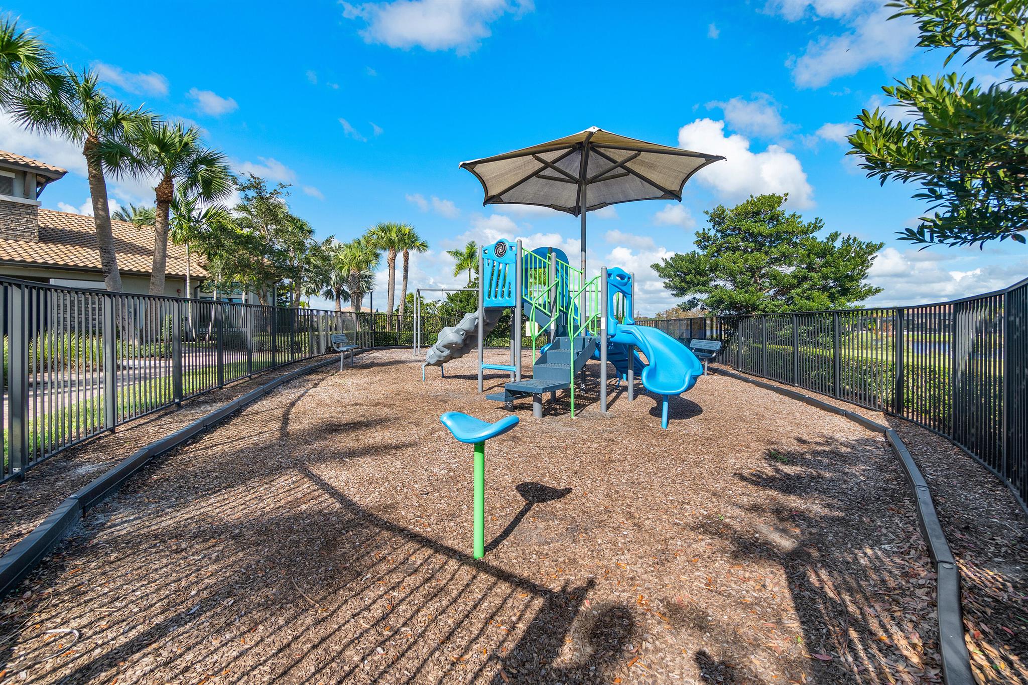 SONOMA ISLES - Residential