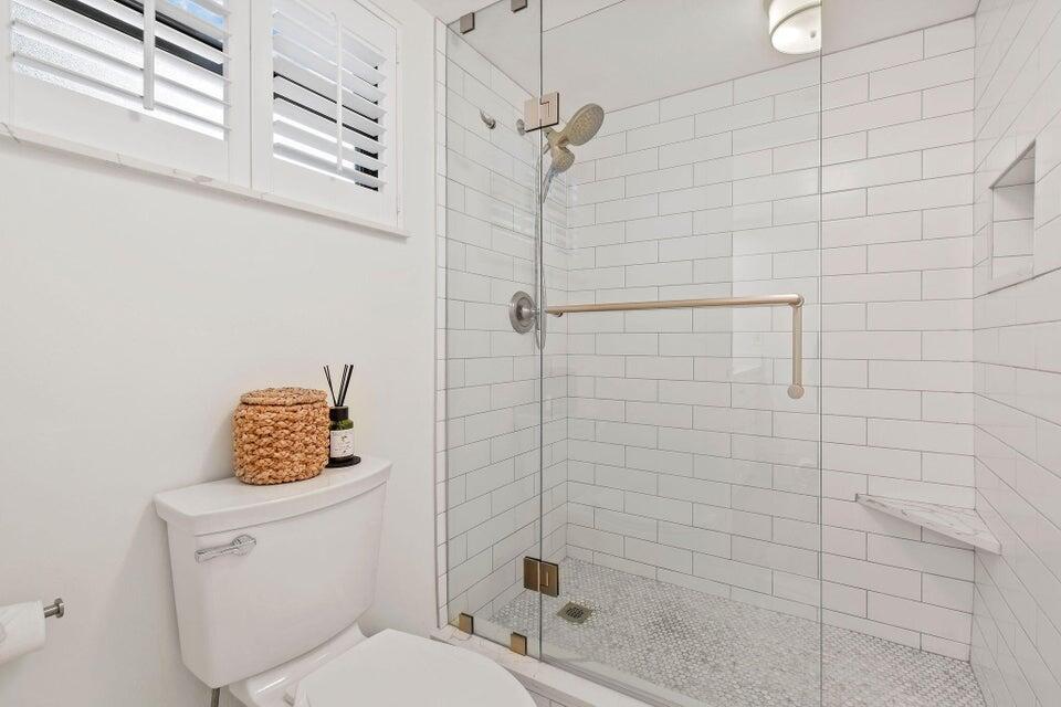 BAGATTELLE CONDO - Residential Lease