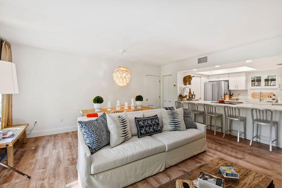 BAGATTELLE CONDO - Residential Lease