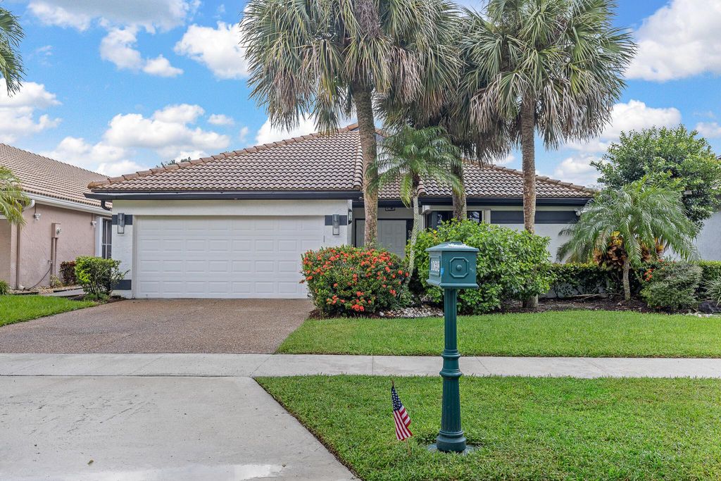 Photo of 10698 Crystal Lake Drive, Boca Raton, FL 33428 (MLS # R10917339)