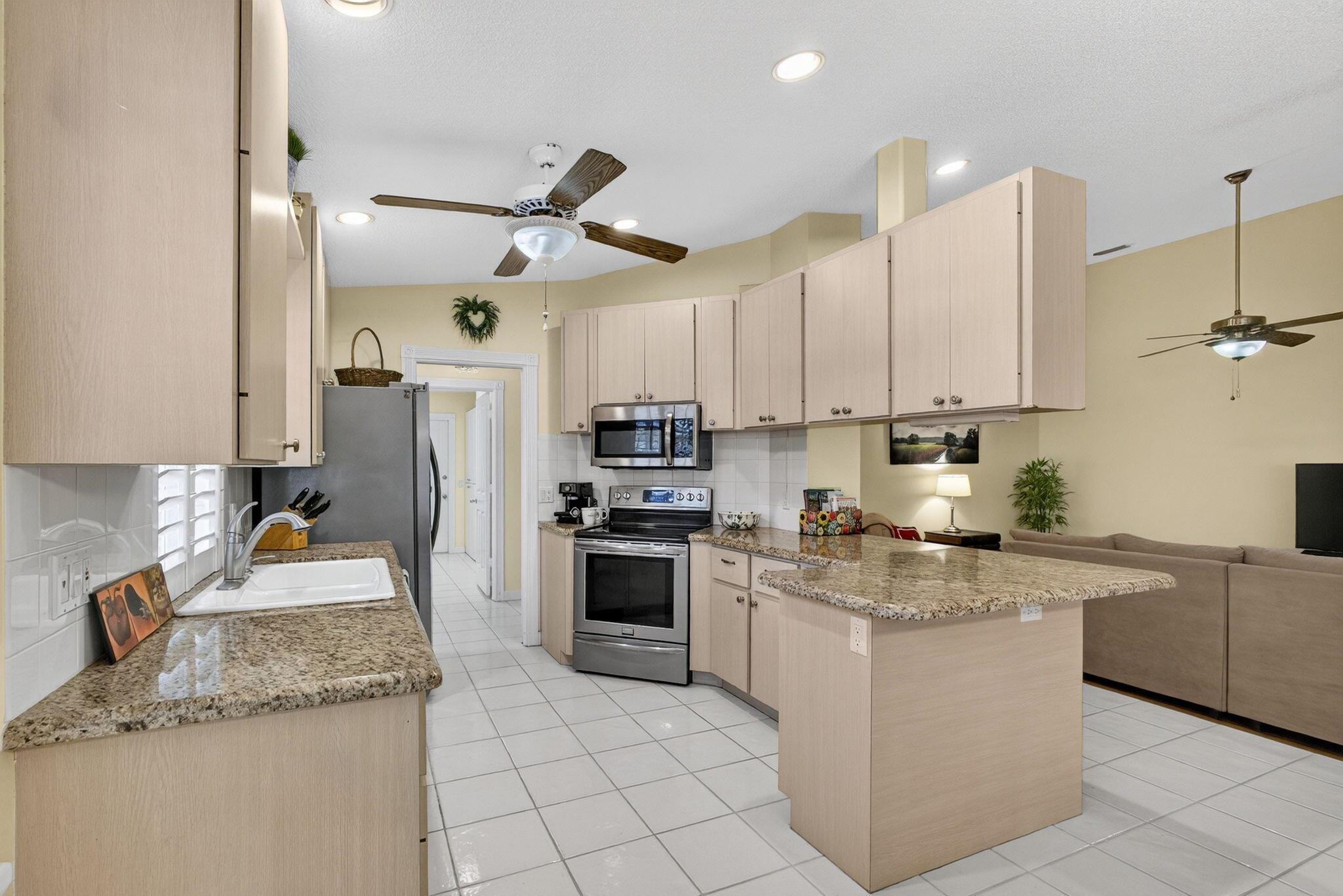 GARDEN OAKS - Residential