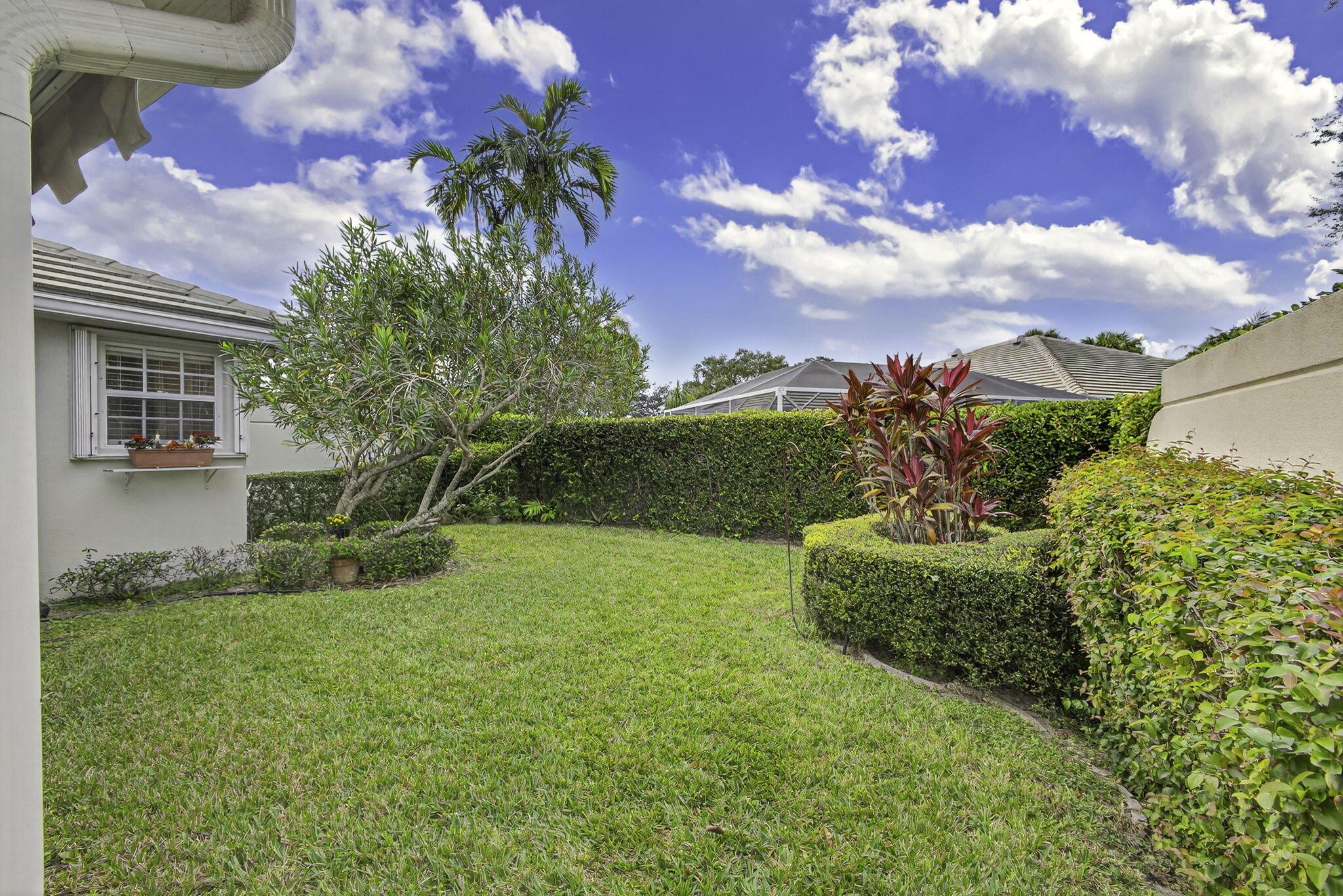 GARDEN OAKS - Residential