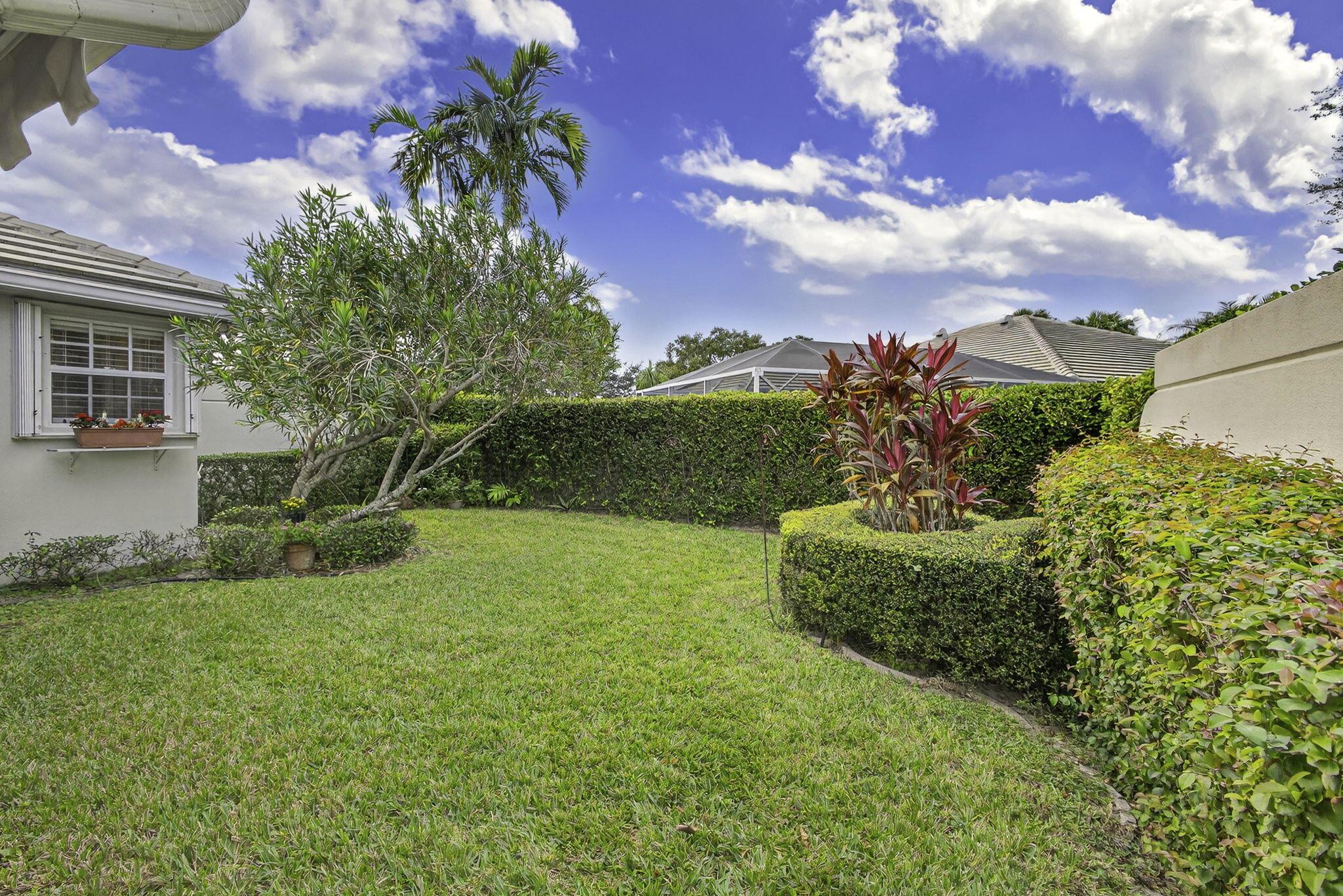 GARDEN OAKS - Residential