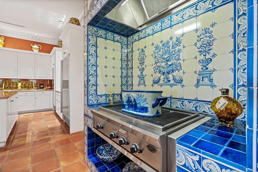 MANALAPAN - Residential