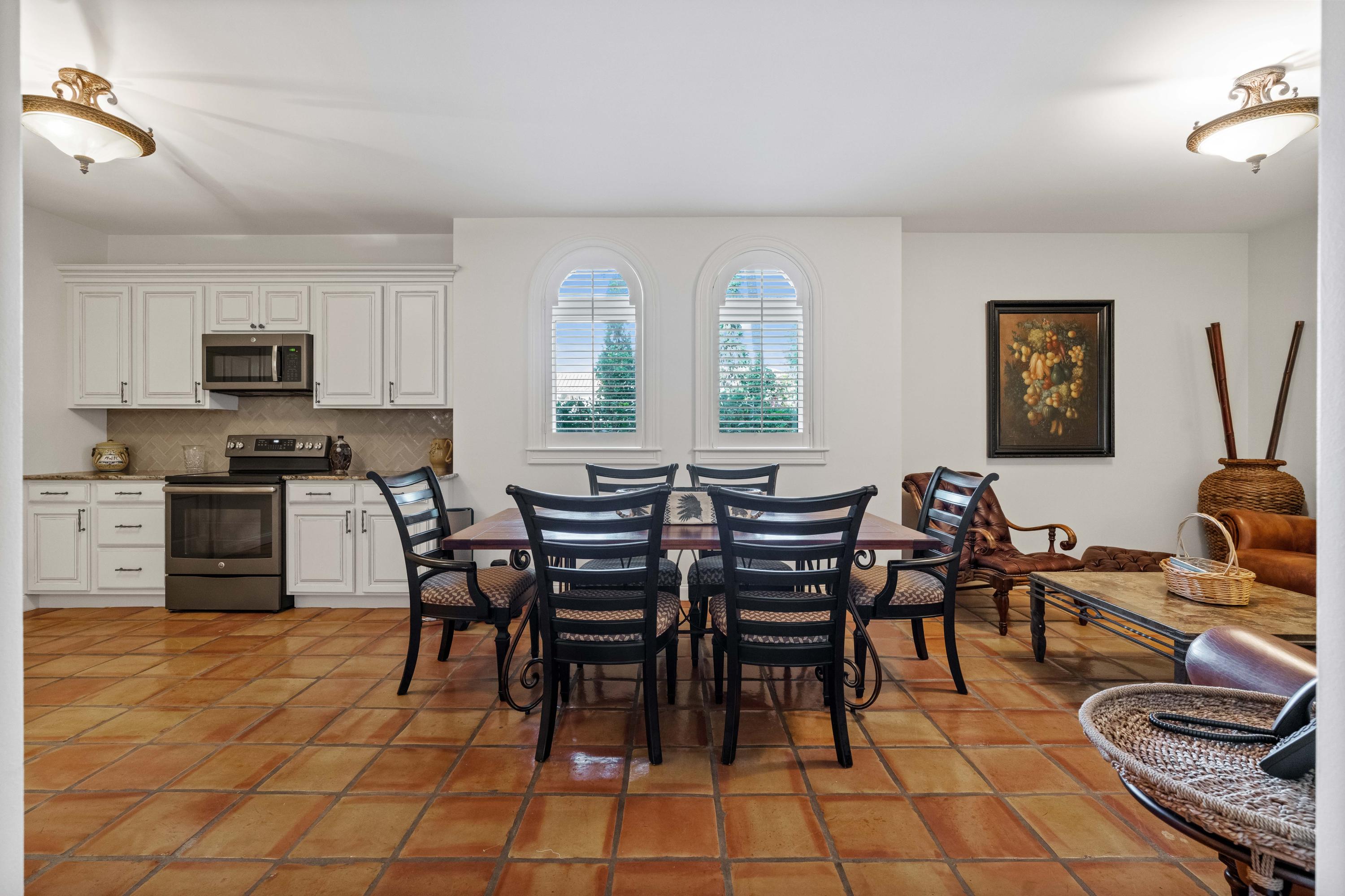 MANALAPAN - Residential