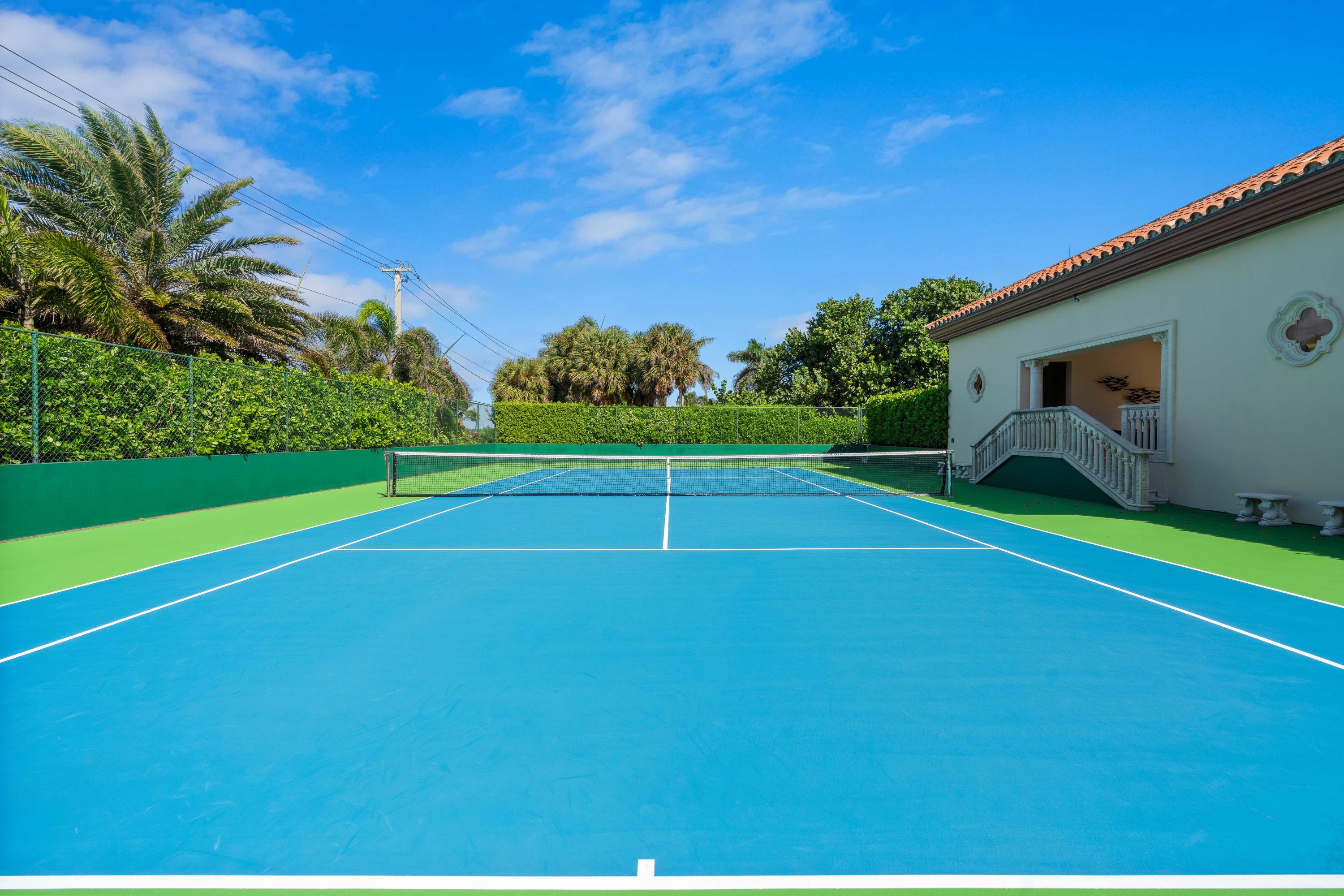 MANALAPAN - Residential