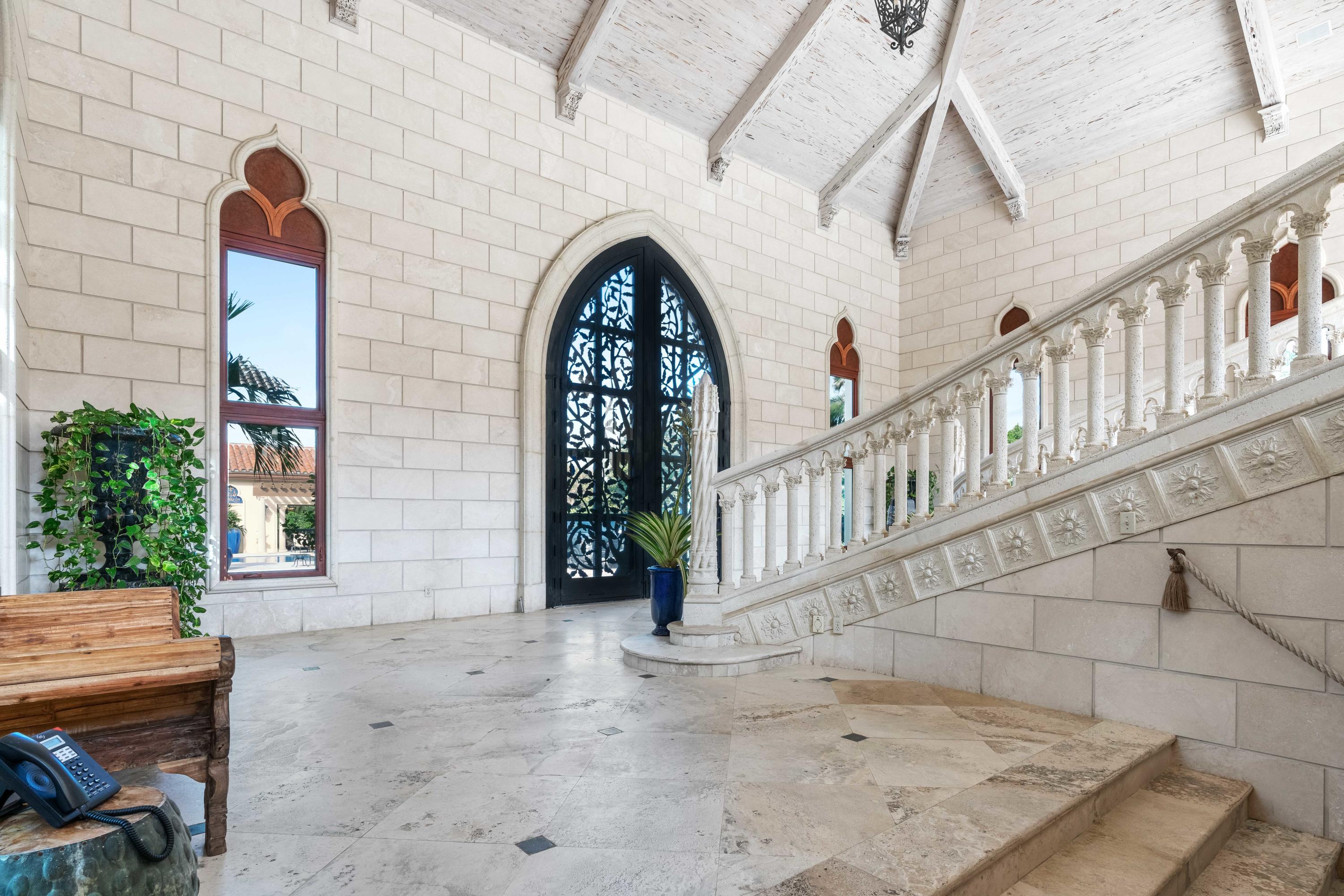 MANALAPAN - Residential