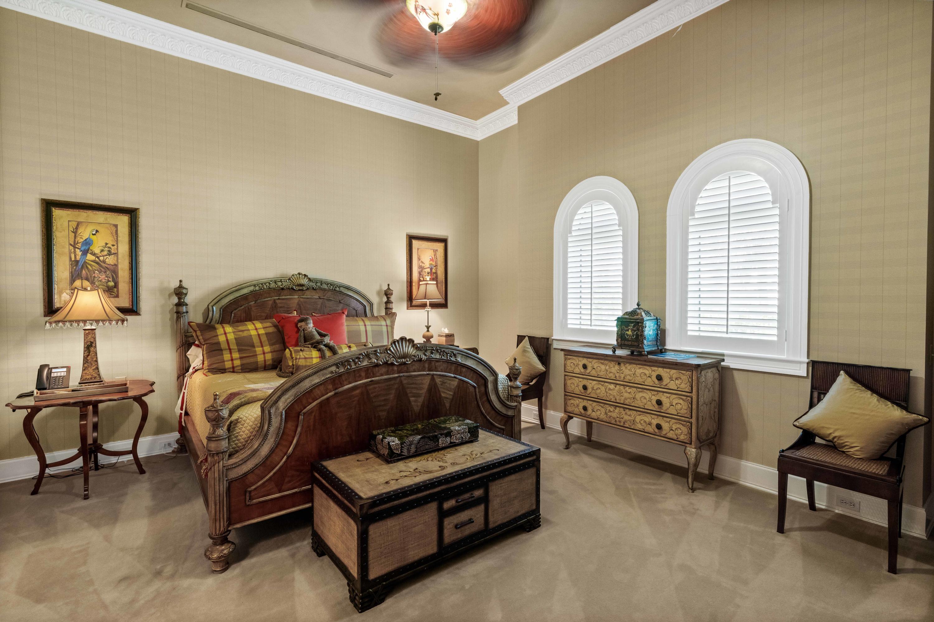 MANALAPAN - Residential