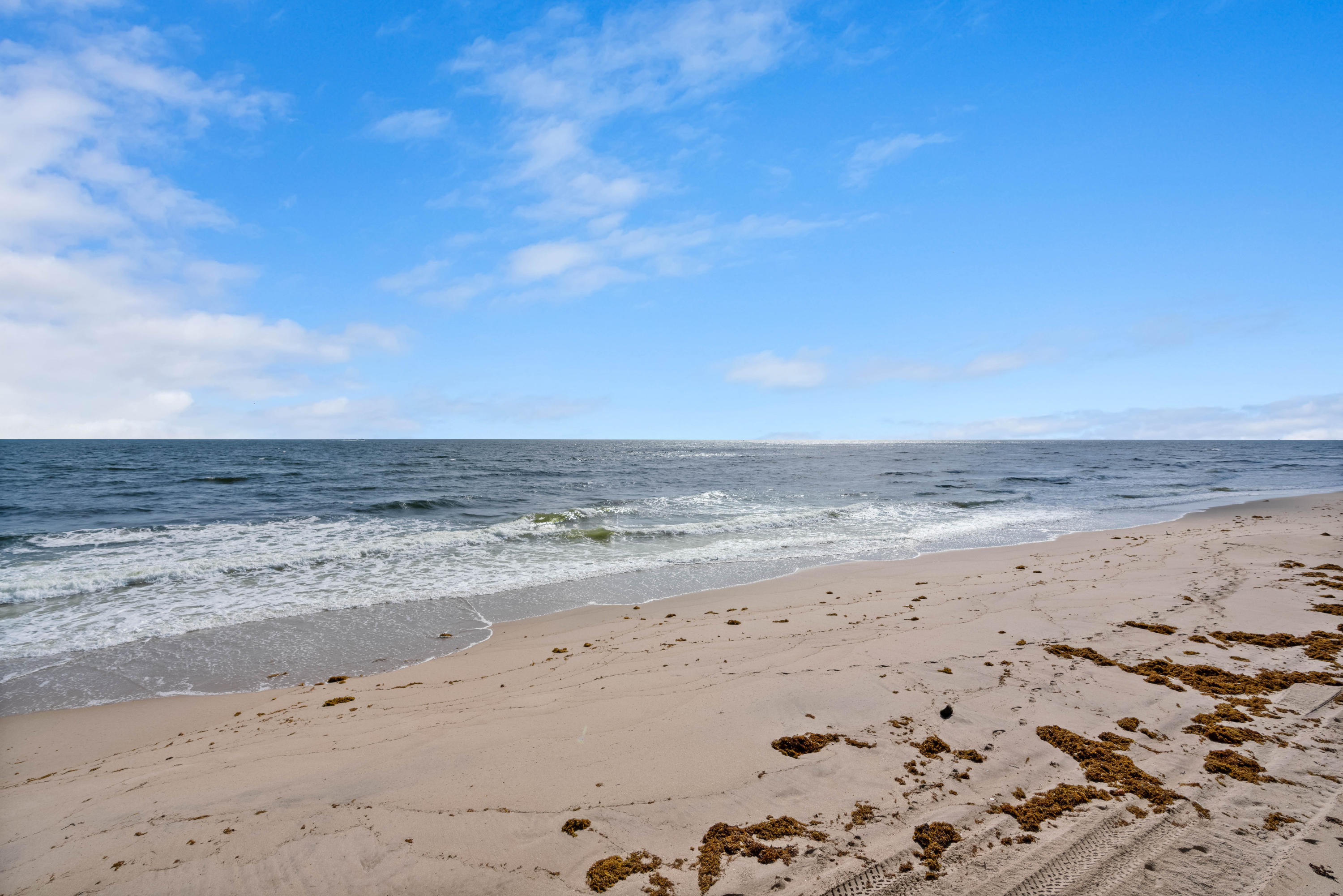 MANALAPAN - Residential