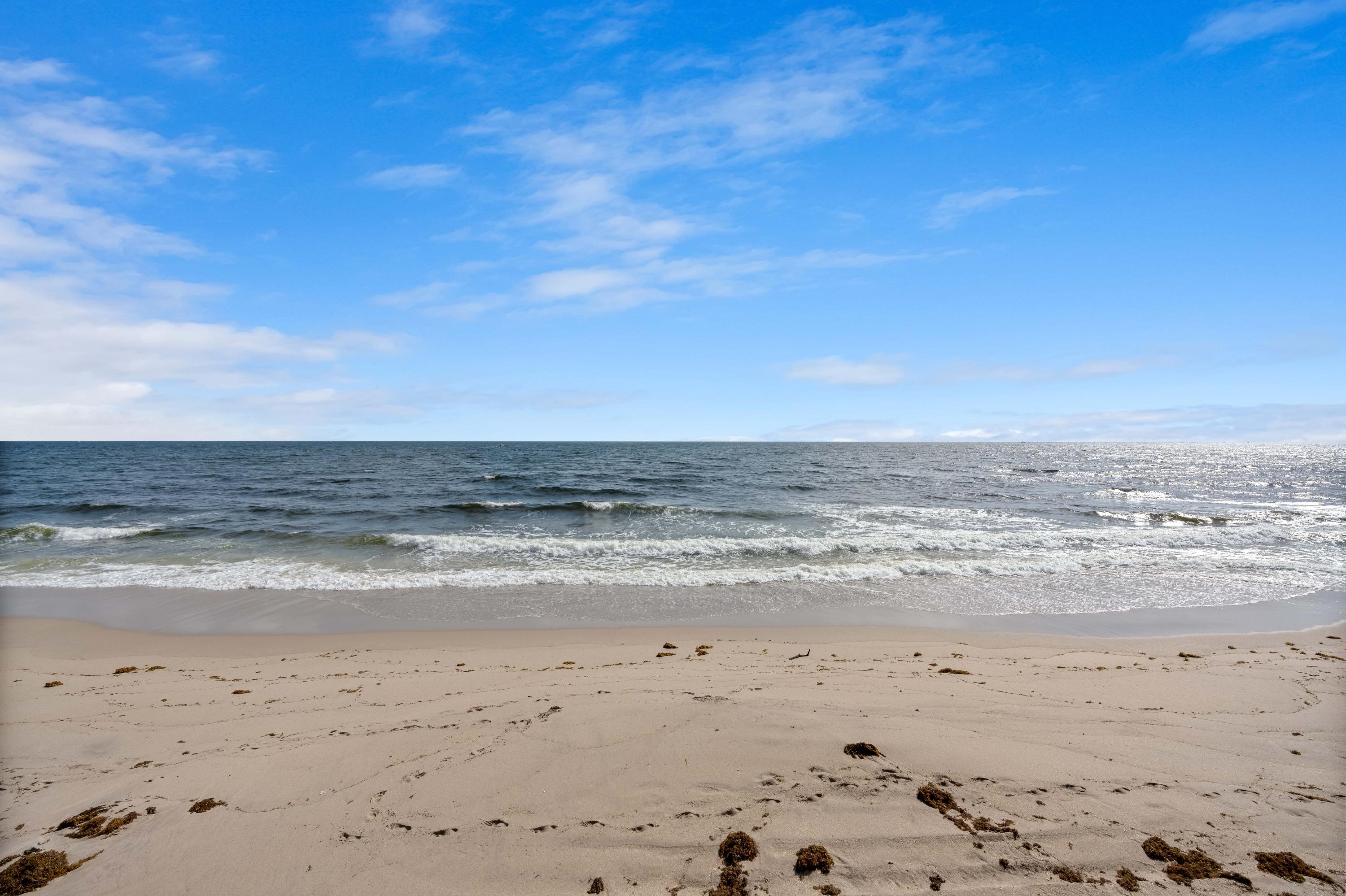 MANALAPAN - Residential