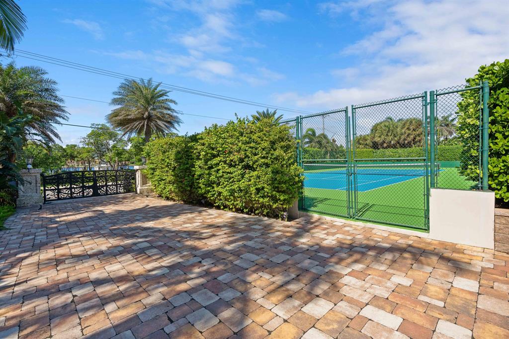 MANALAPAN - Residential