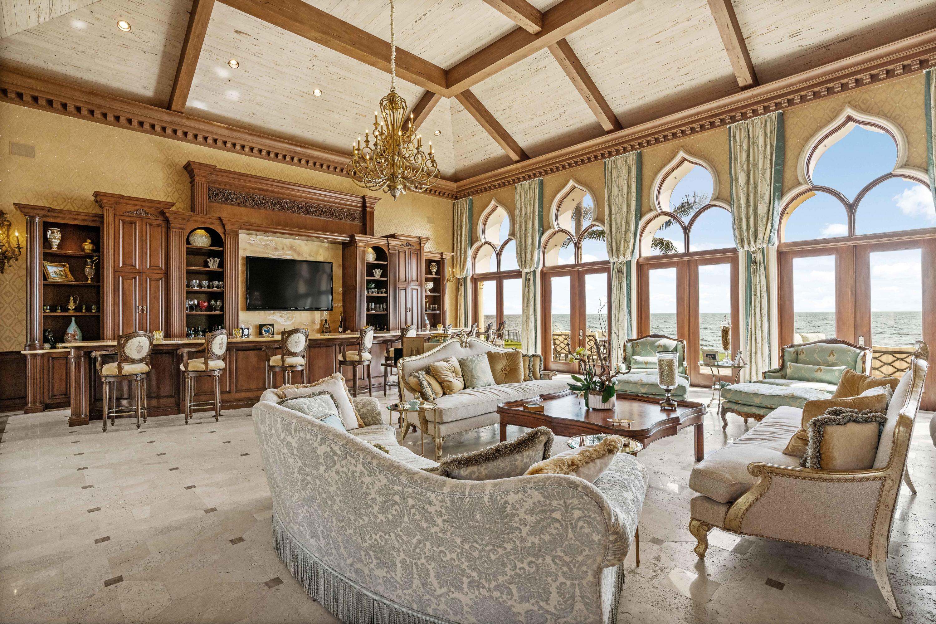 MANALAPAN - Residential