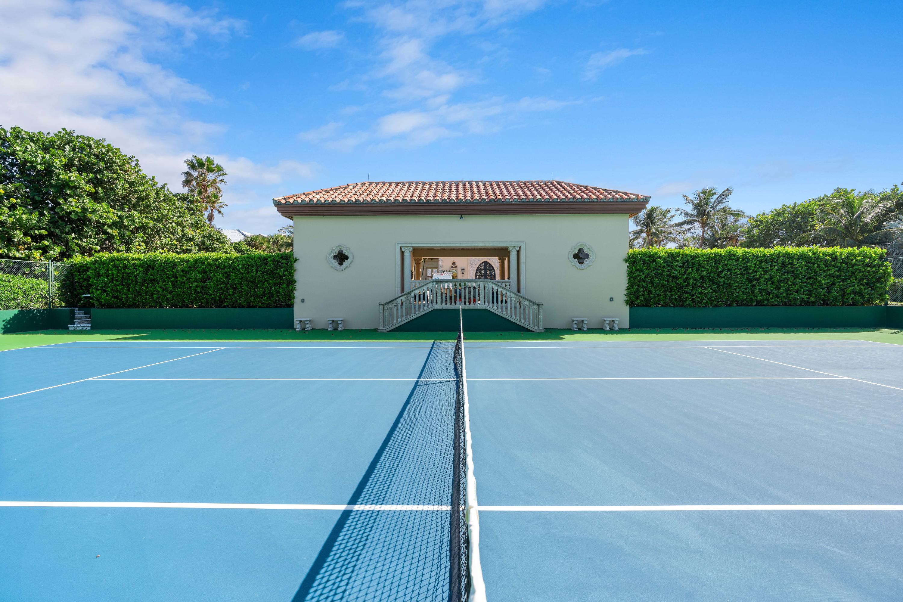 MANALAPAN - Residential