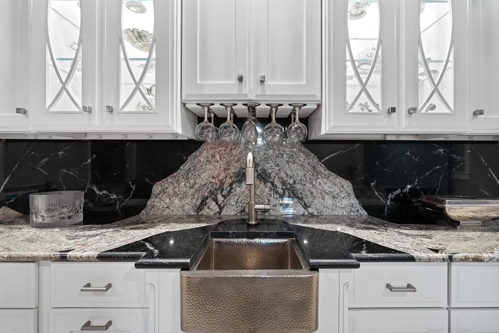 MANALAPAN - Residential