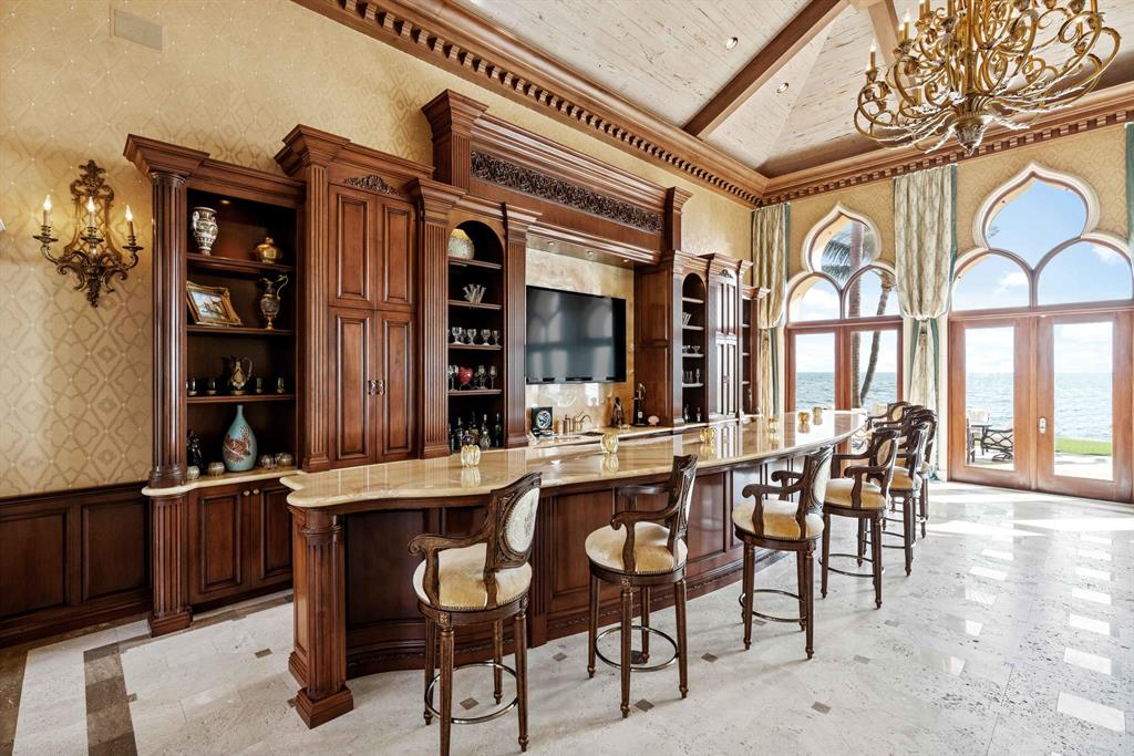 MANALAPAN - Residential