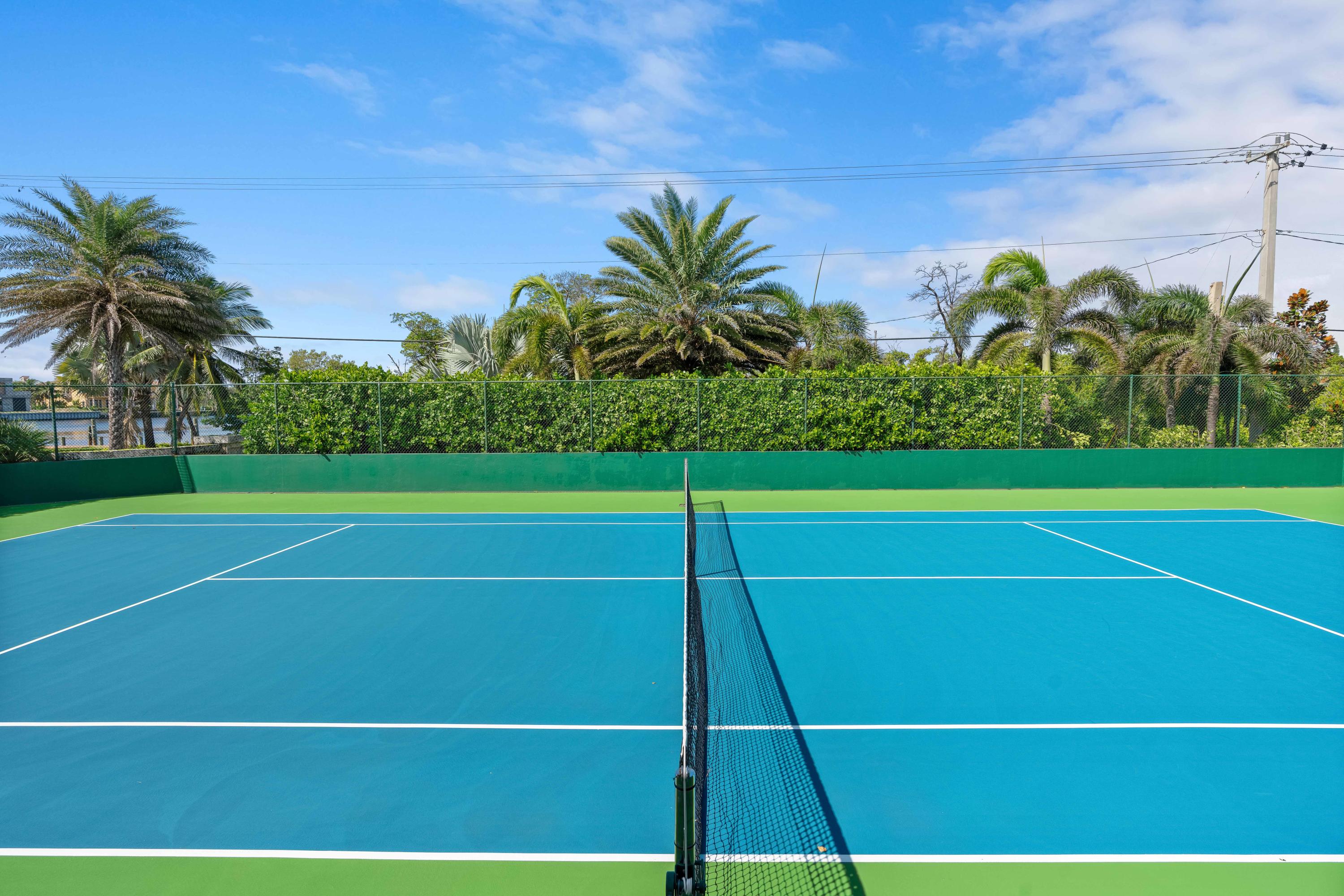 MANALAPAN - Residential