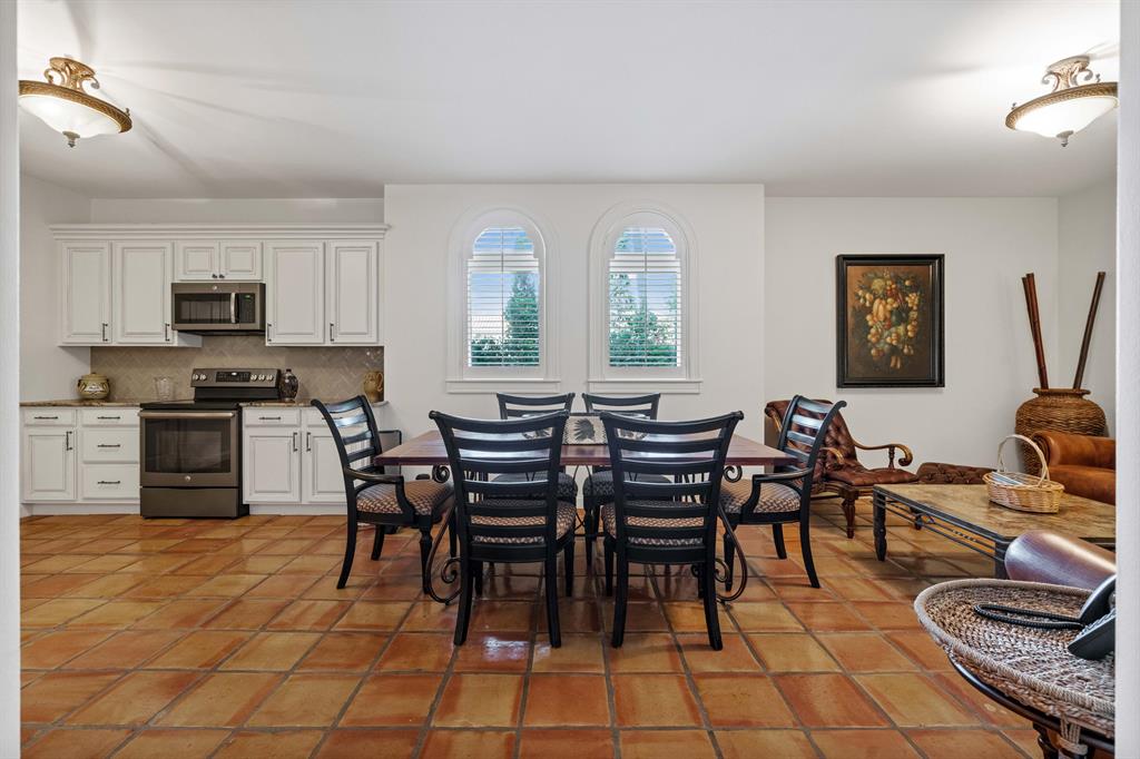 MANALAPAN - Residential