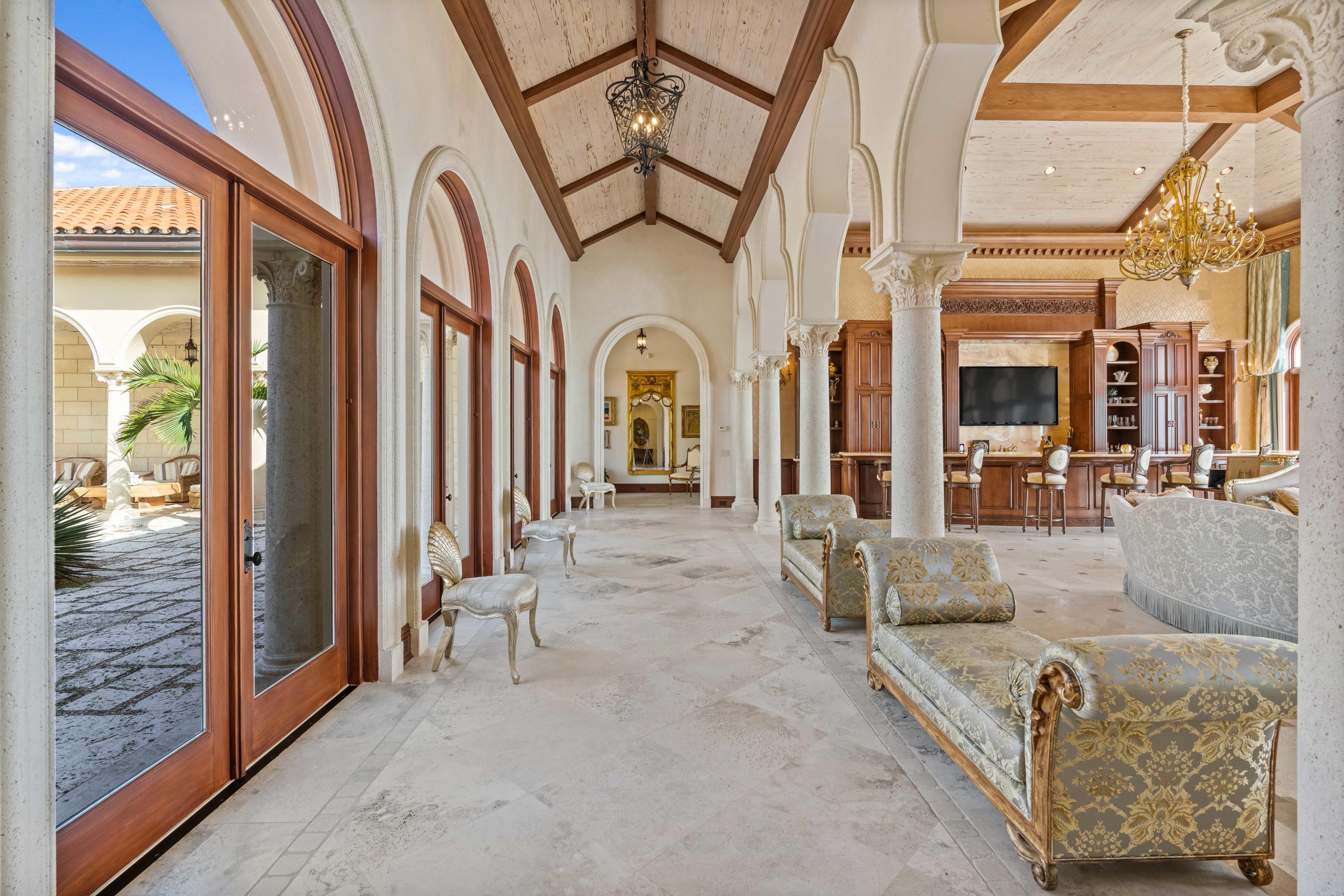 MANALAPAN - Residential