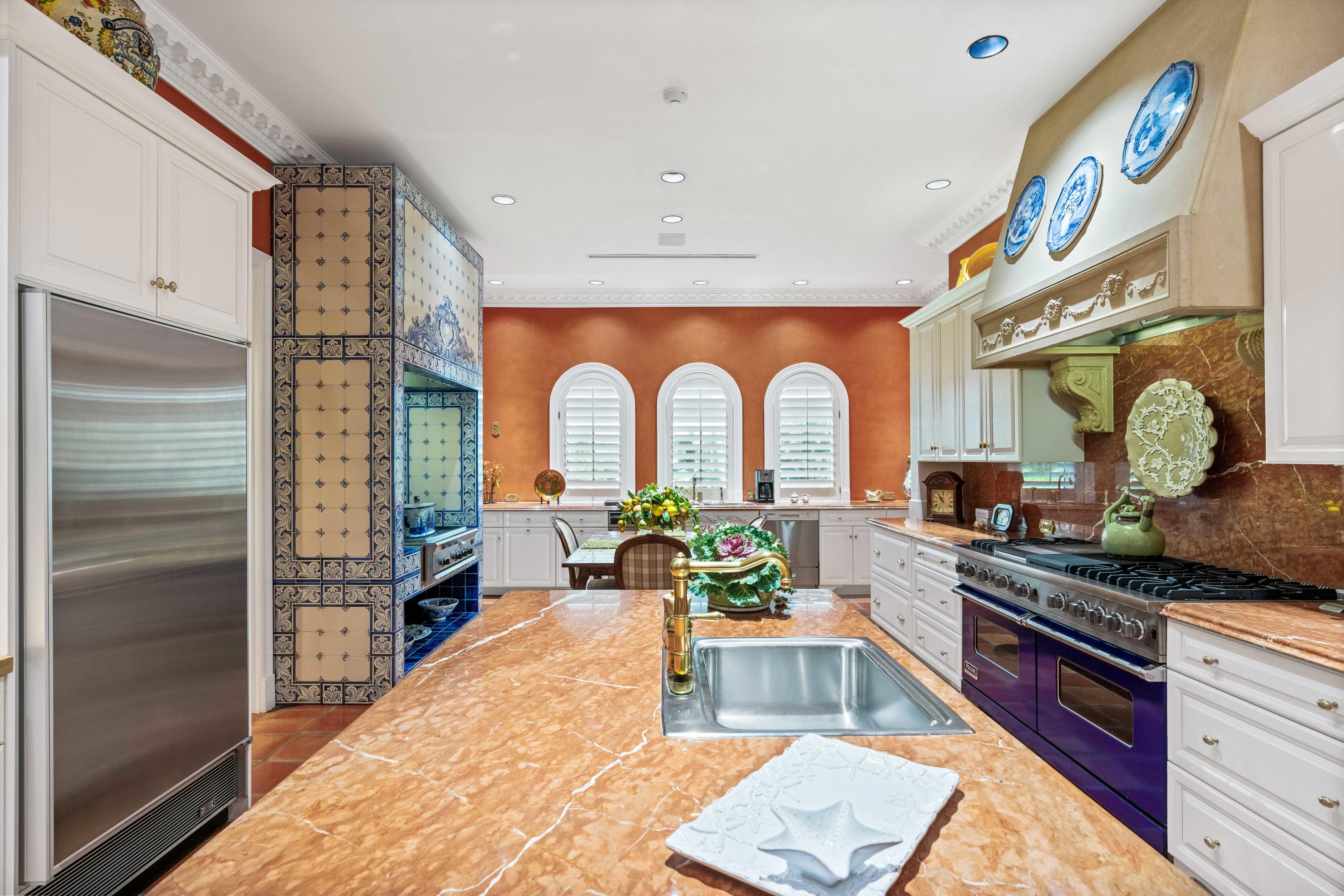 MANALAPAN - Residential