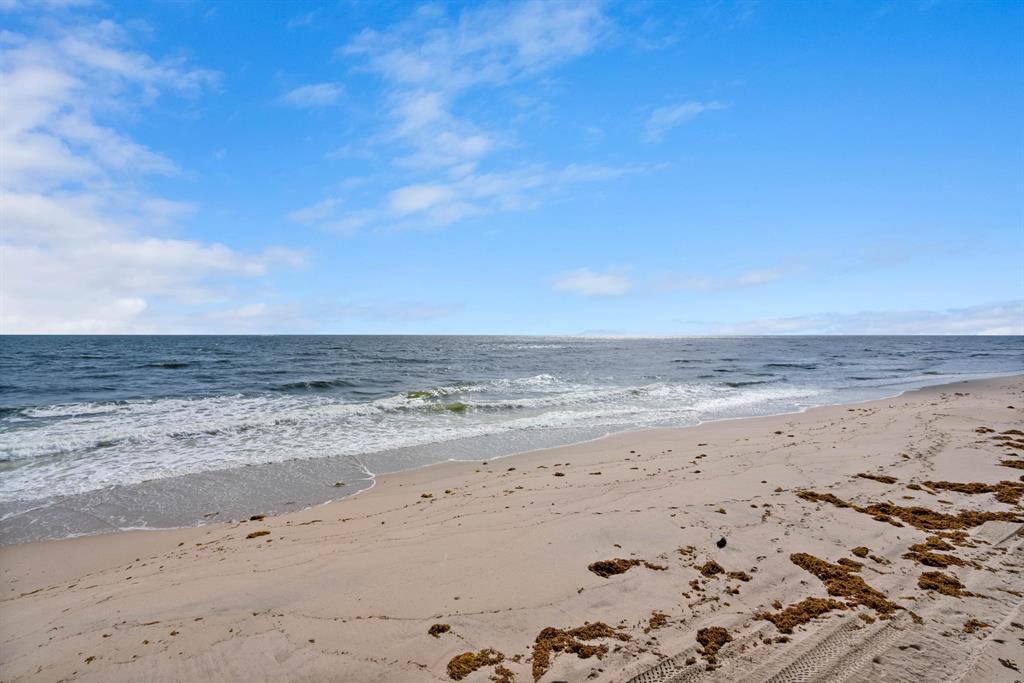 MANALAPAN - Residential