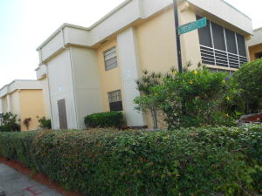 Rare one bedroom deluxe. One of the best floor plans in Kings Point, this condo has a stall shower in the master bathroom, brand new A/C, and storm shutters on the porch. This condo is being sold furnished. This building has a ''no wait to rent policy'' so you may rent this condo immediately, after puchase