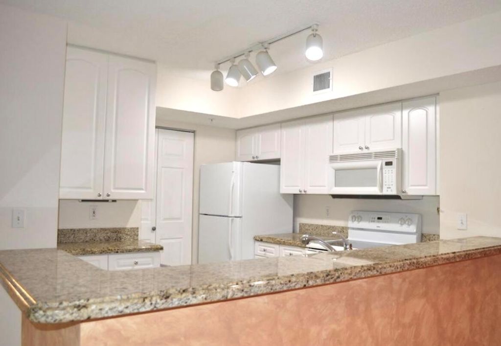 Photo of 254 Village Boulevard #4106, Tequesta, FL 33469 (MLS # R11110660)