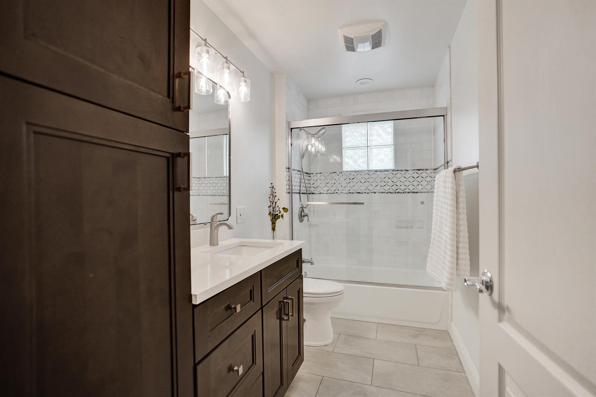 RIVERWALK - Residential