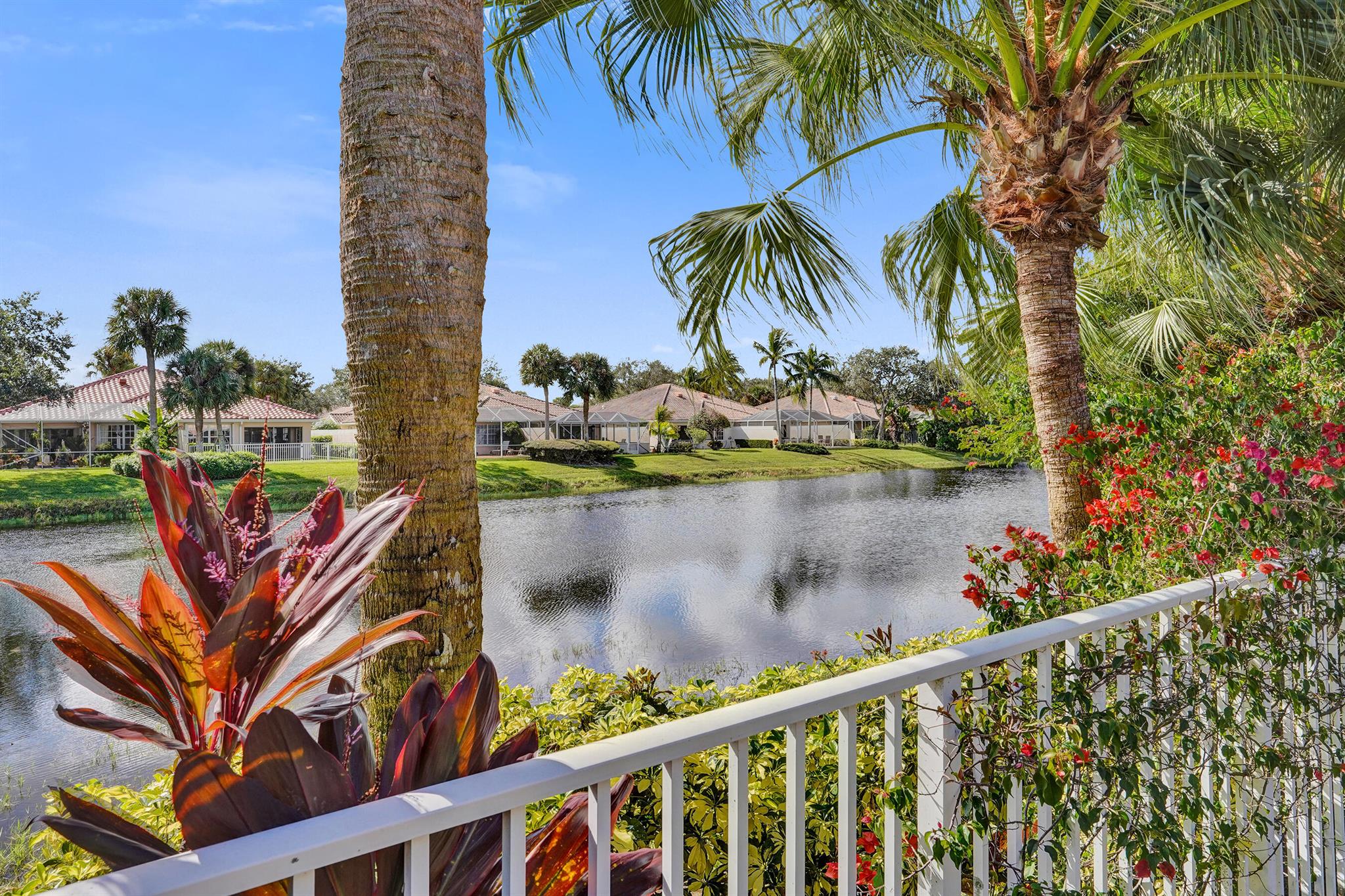 RIVERWALK - Residential