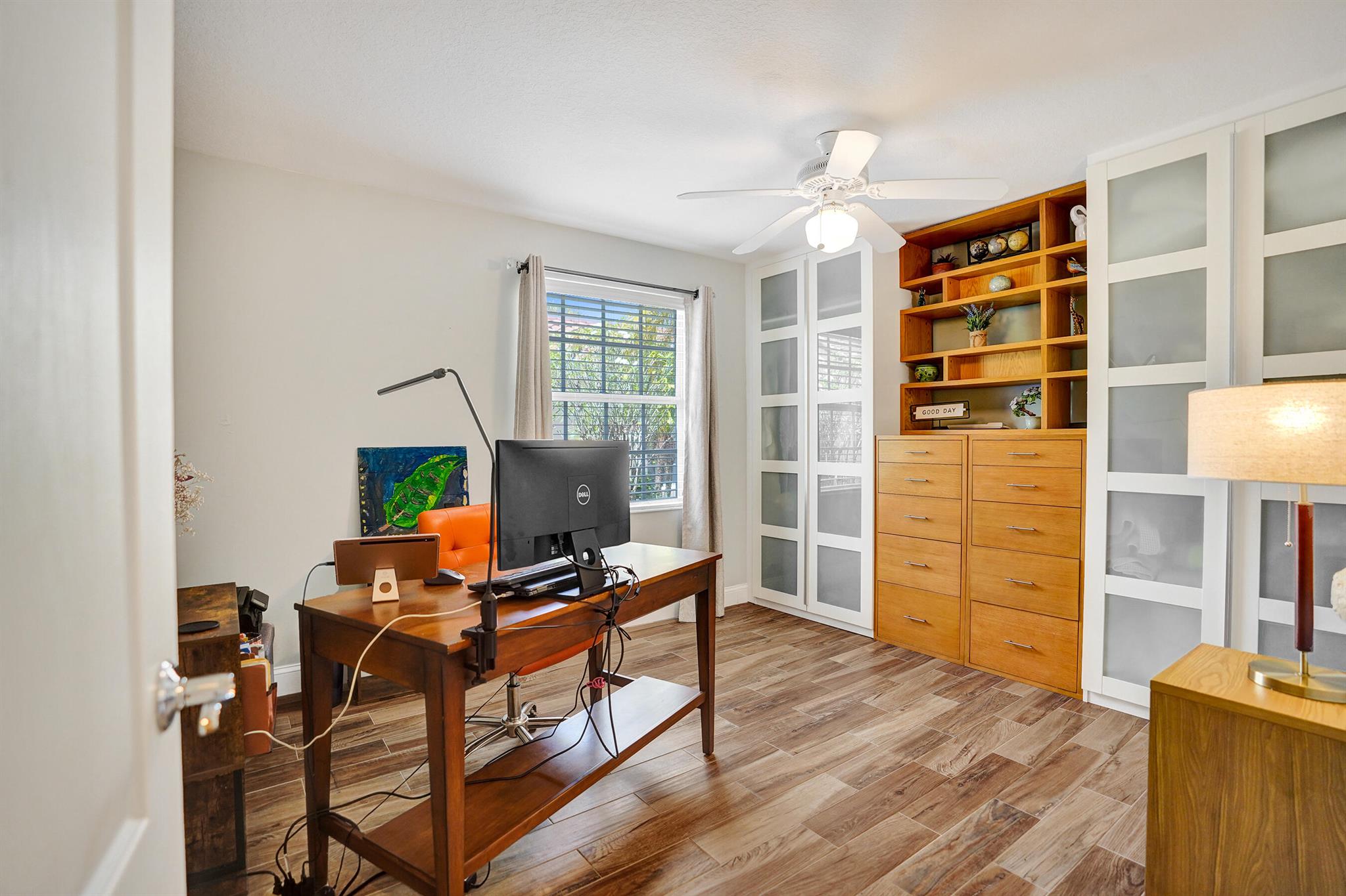 RIVERWALK - Residential