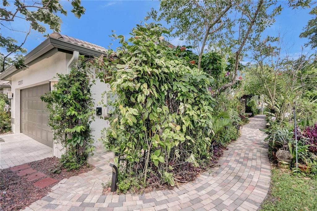 Bermuda Cove - Residential