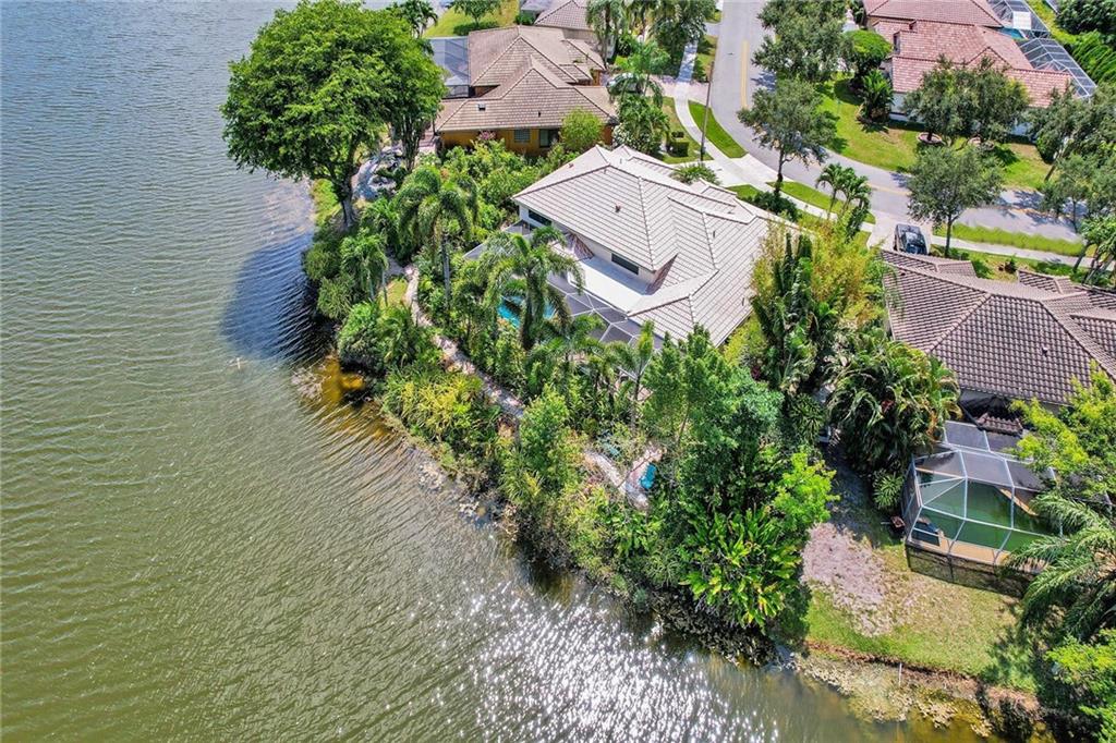 Bermuda Cove - Residential
