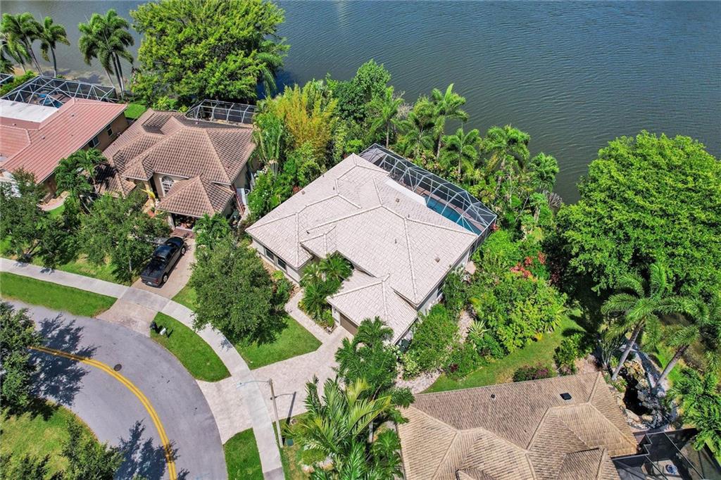 Bermuda Cove - Residential