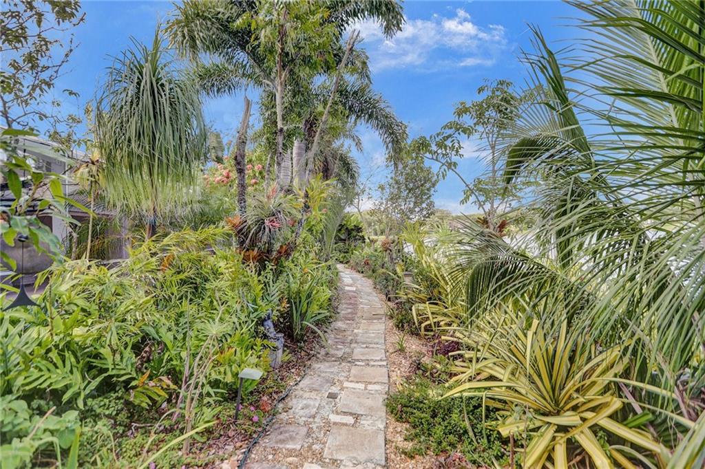 Bermuda Cove - Residential