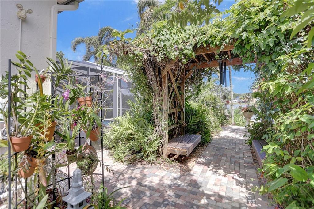 Bermuda Cove - Residential
