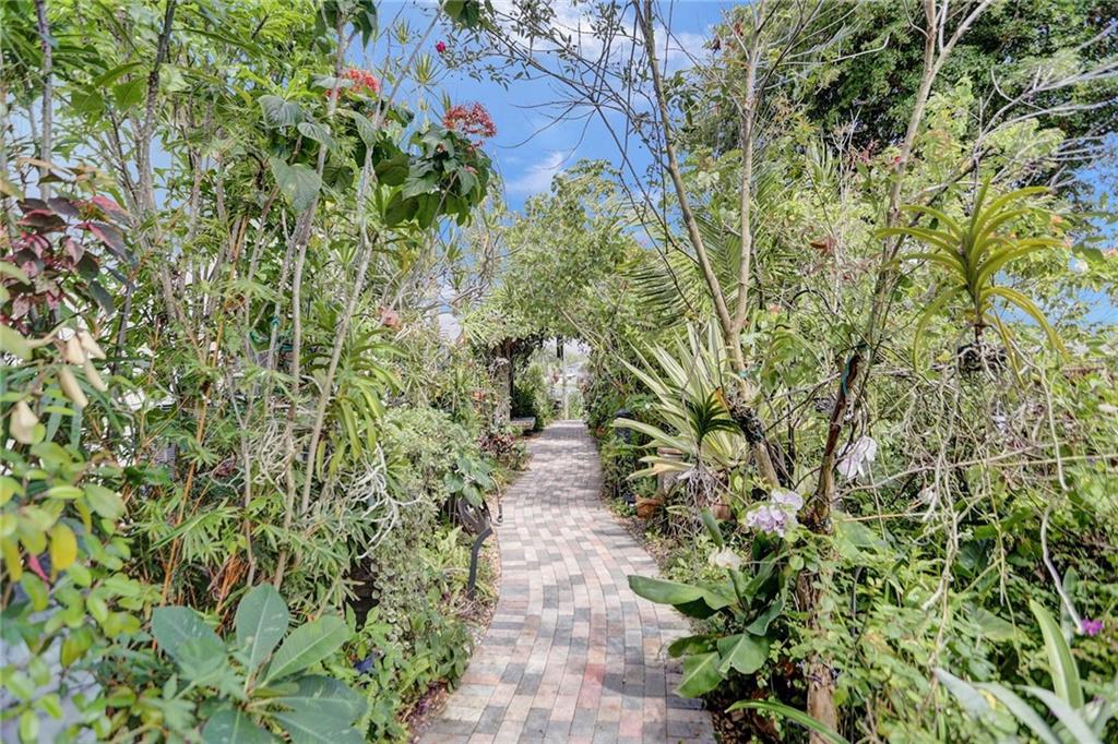 Bermuda Cove - Residential