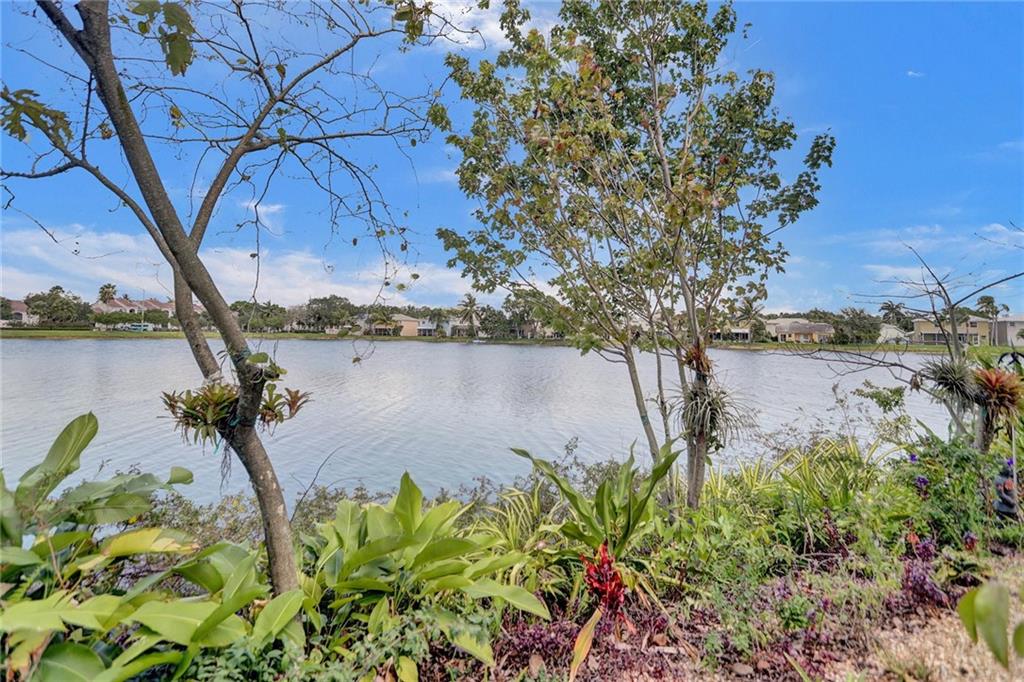 Bermuda Cove - Residential
