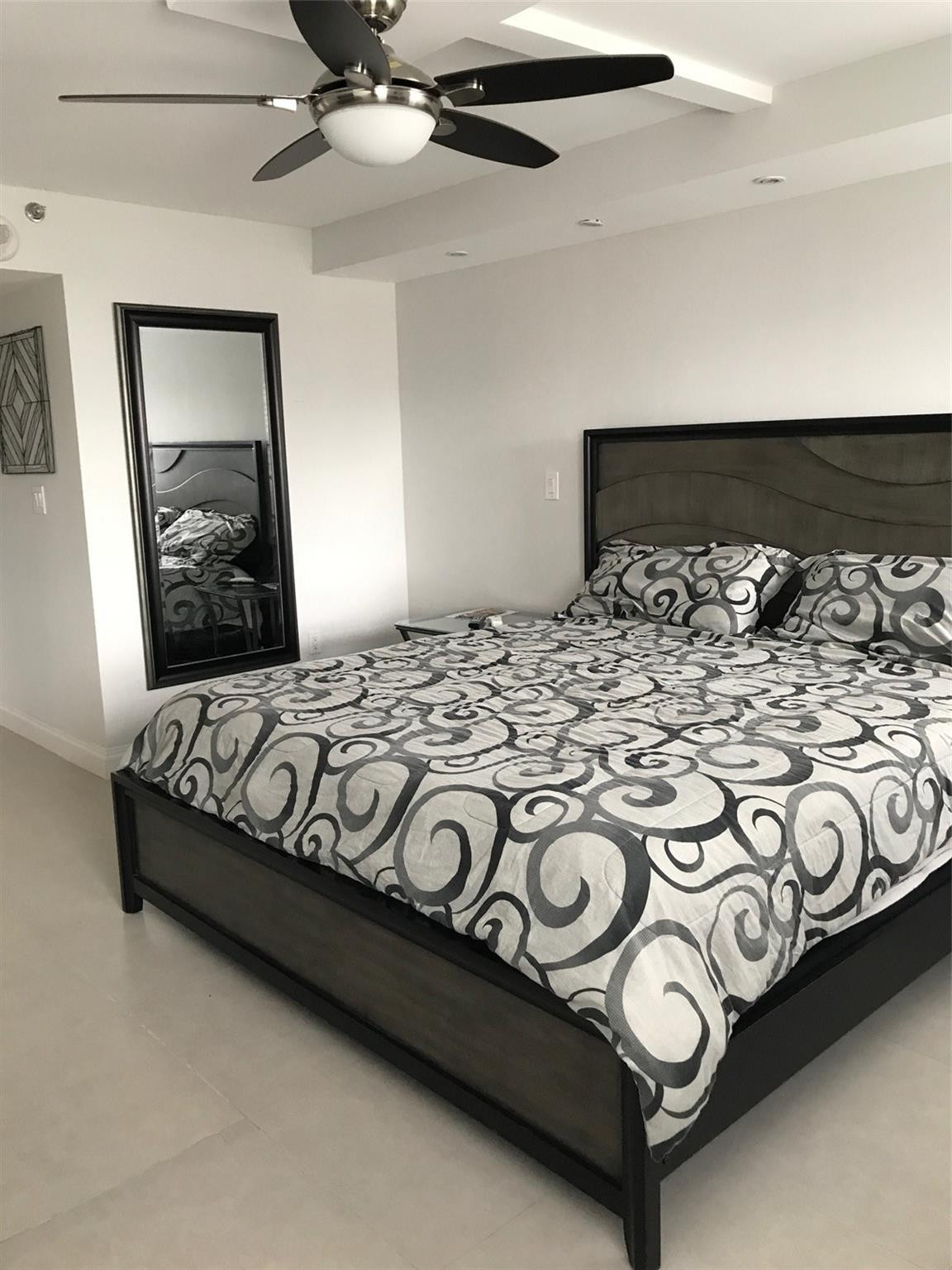 The Summit Condo - Residential