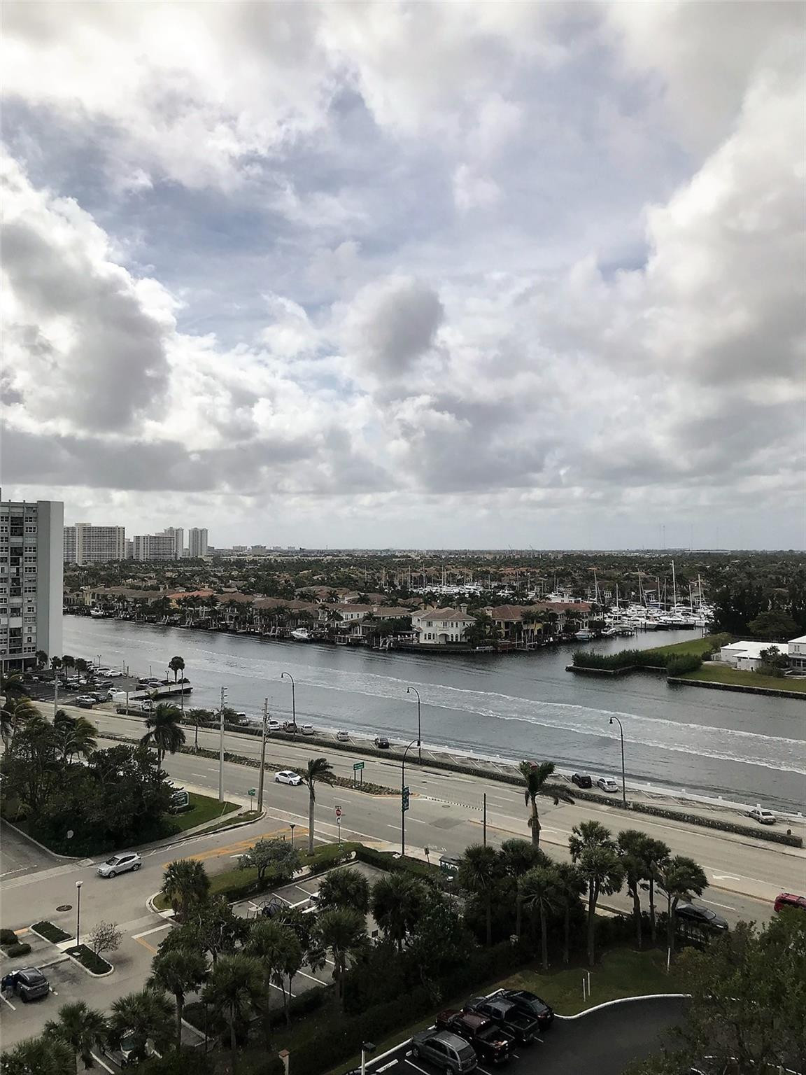 The Summit Condo - Residential