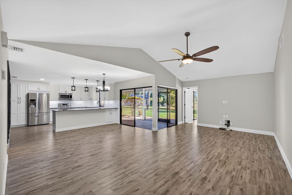 Photo of 13302 Touchstone Place, Palm Beach Gardens, FL 33418 (MLS # R11141565)