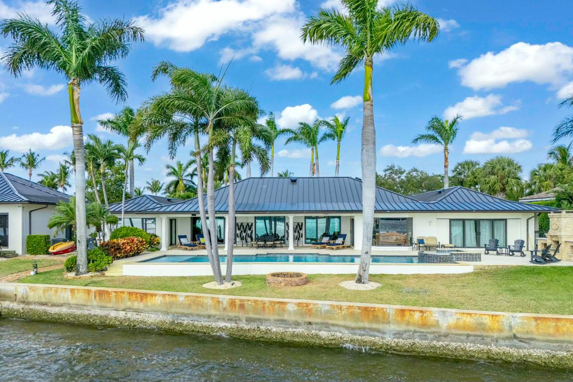 Tequesta Country Club - Residential