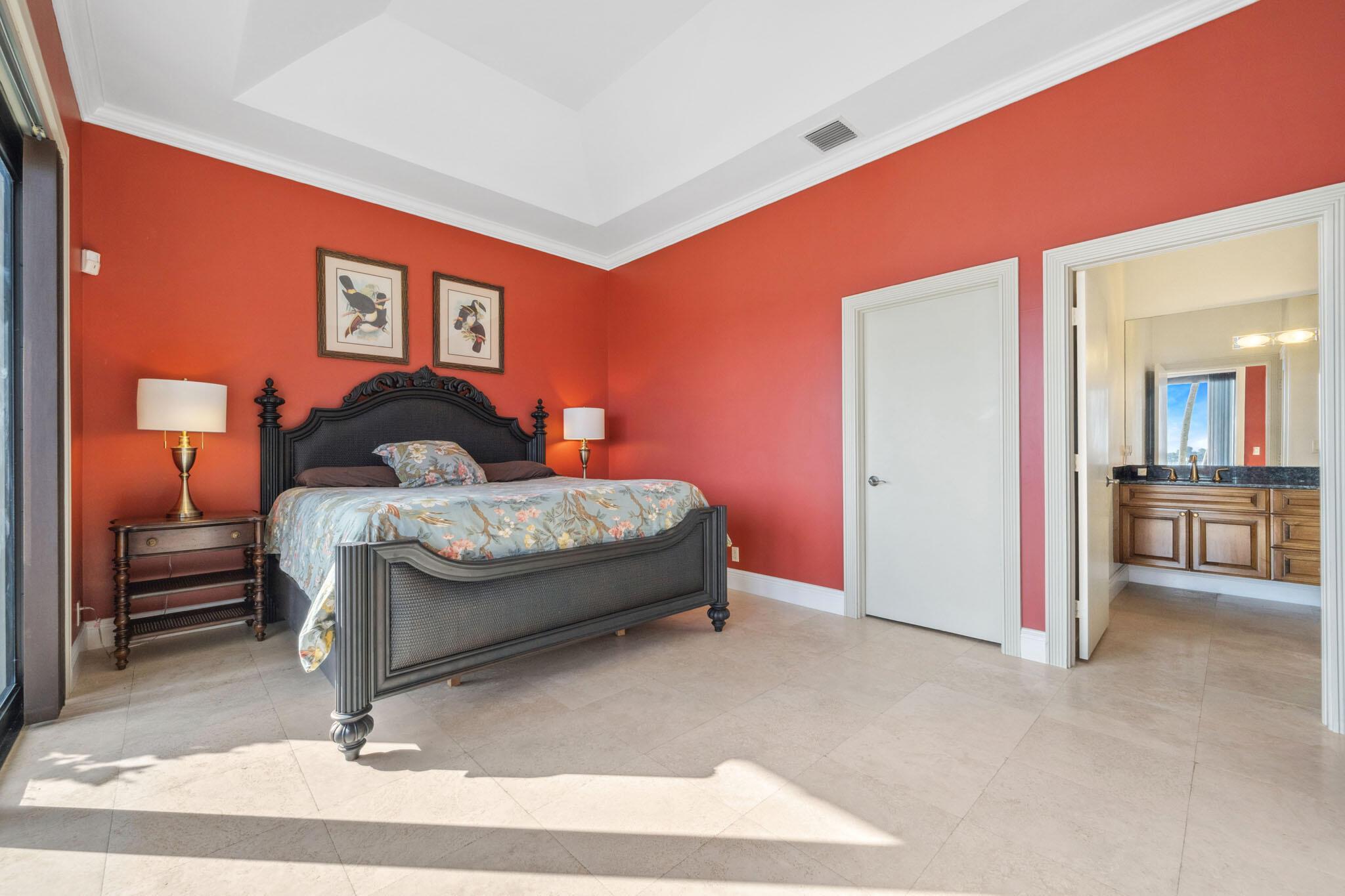 Tequesta Country Club - Residential