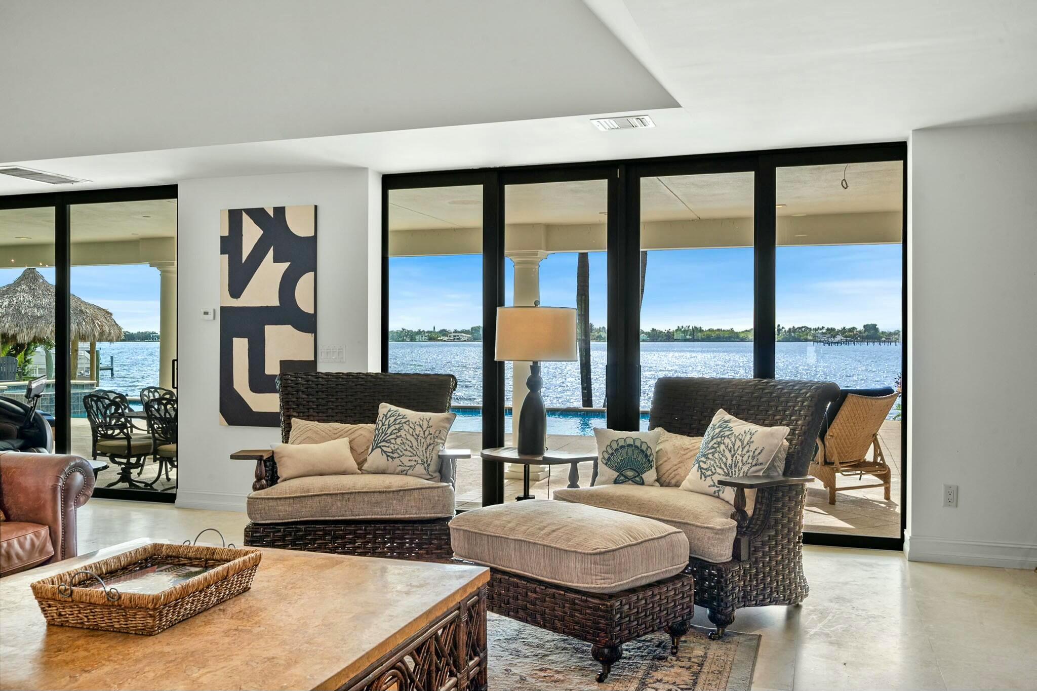 Tequesta Country Club - Residential