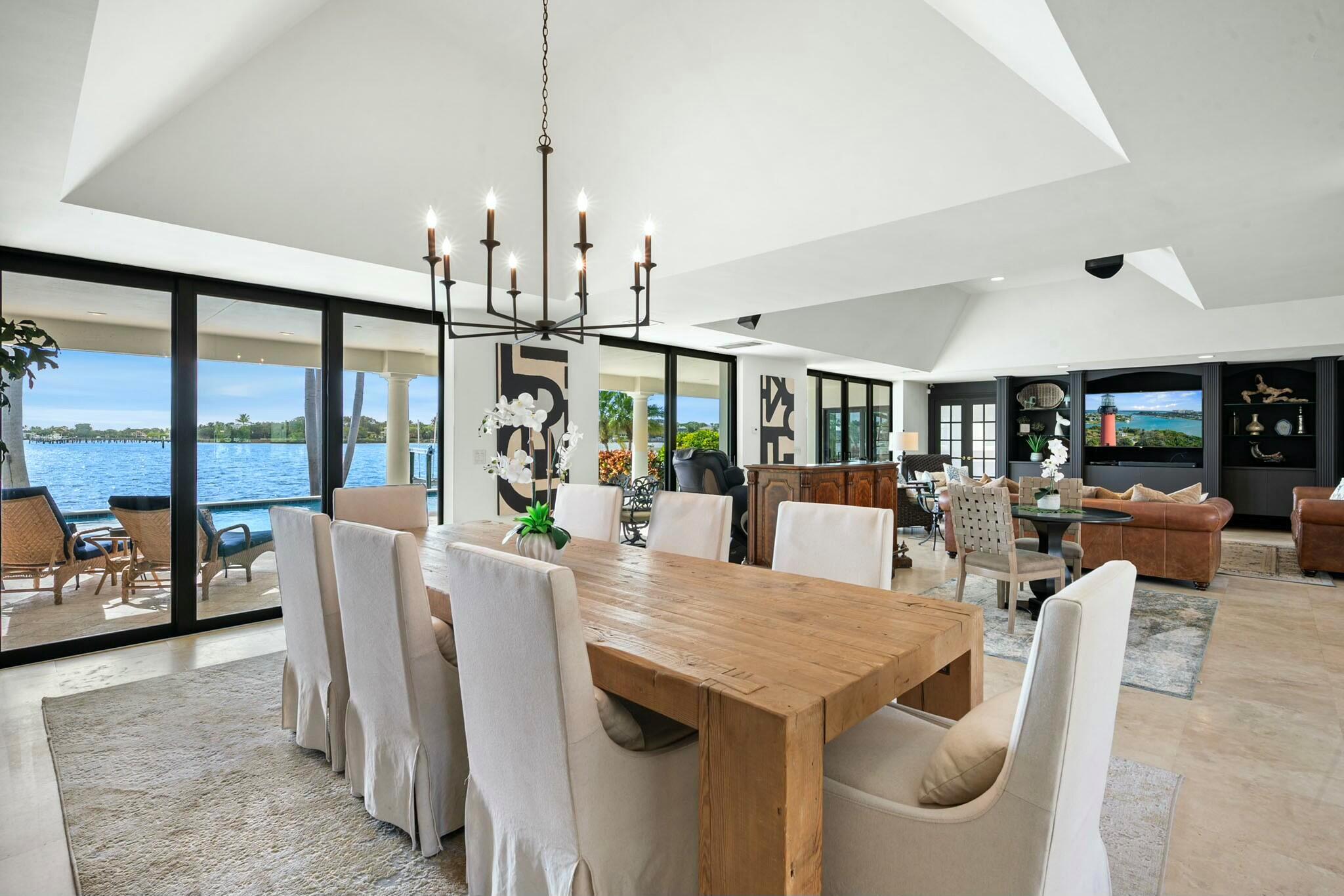 Tequesta Country Club - Residential