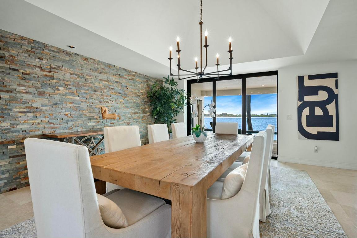 Tequesta Country Club - Residential