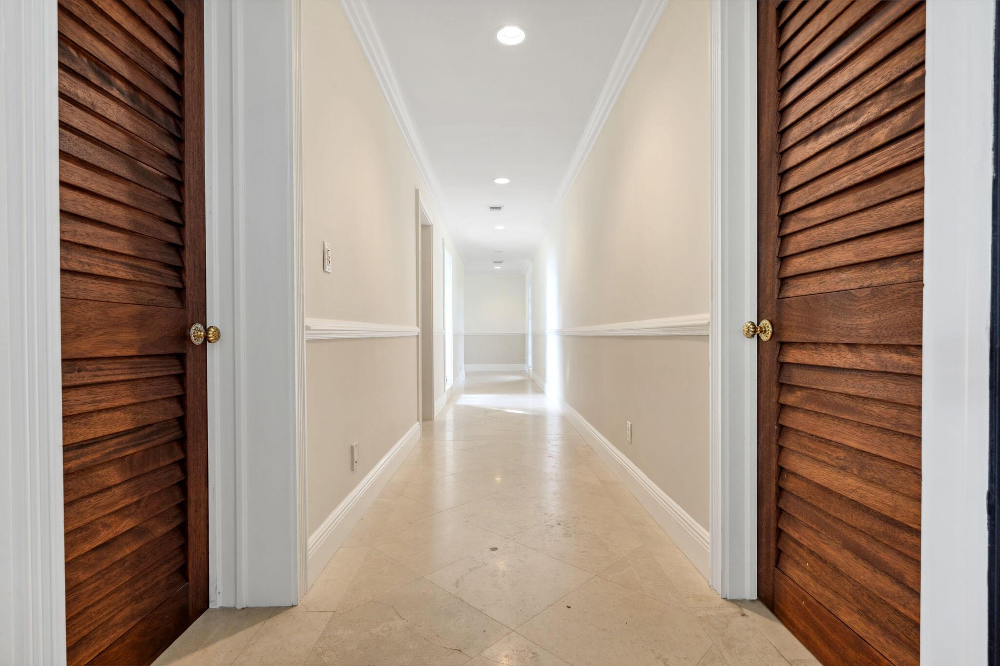 Tequesta Country Club - Residential